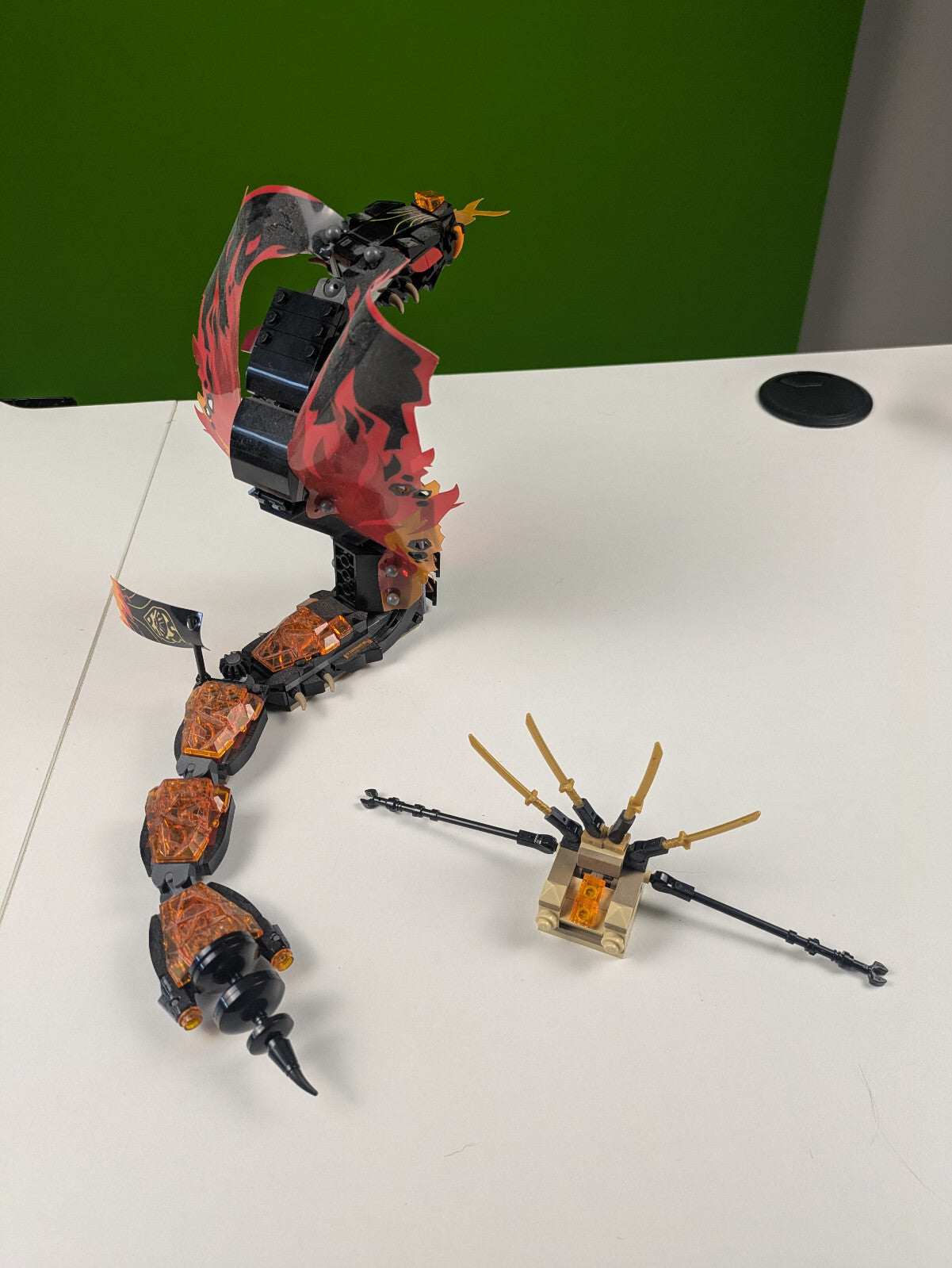 Lego NINJAGO: Secrets of the Forbidden Spinjitzu: Fire Fang Set 70674