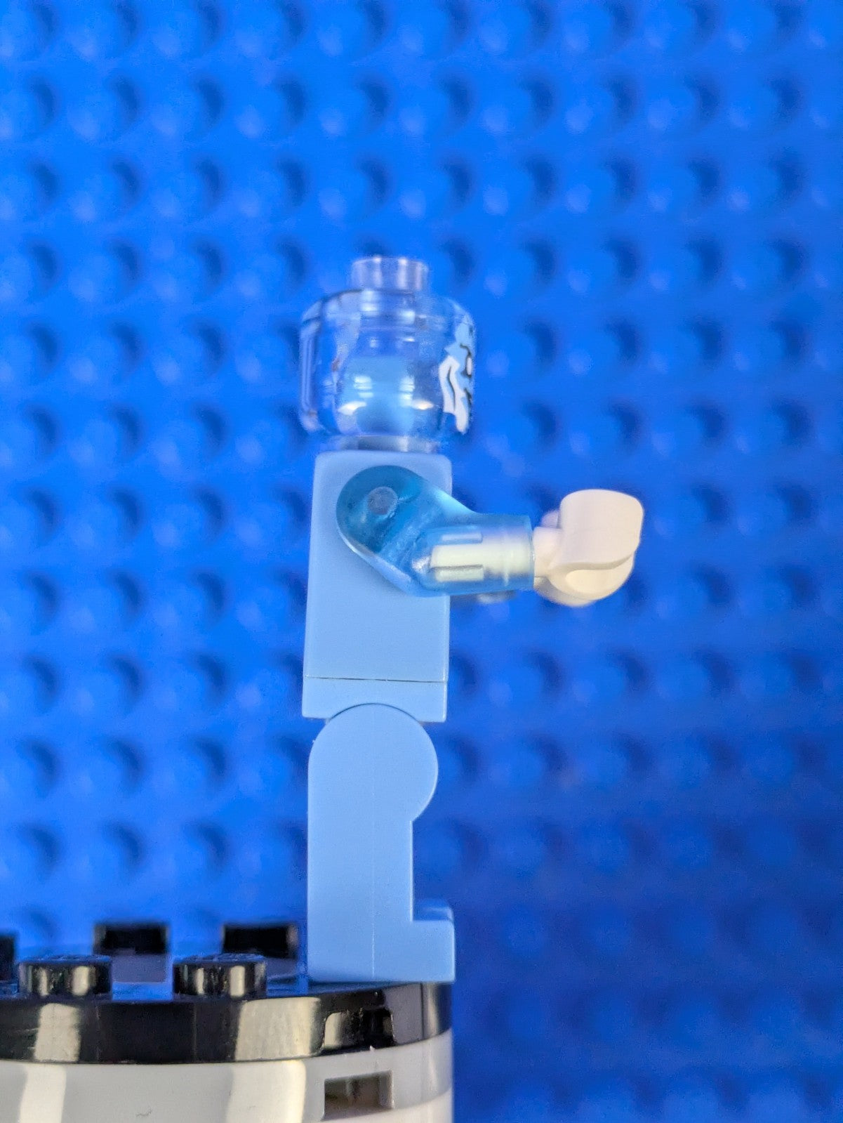 Lego Super Heroes: Electro - Medium Blue Outfit sh0105 Set 76014