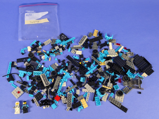 Lego SPEED CHAMPIONS: Formula E Panasonic Jaguar Racing GEN2 Set 76898