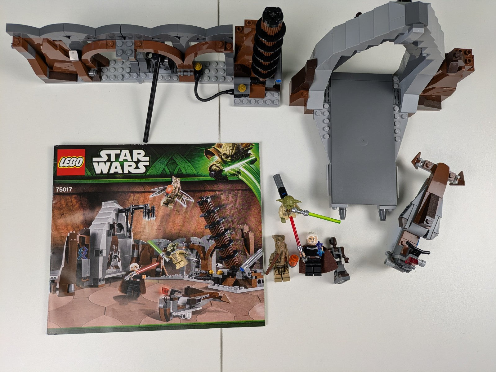 Lego Star Wars: Episode 2: Duel on Geonosis Set 75017 - Incomplete Set