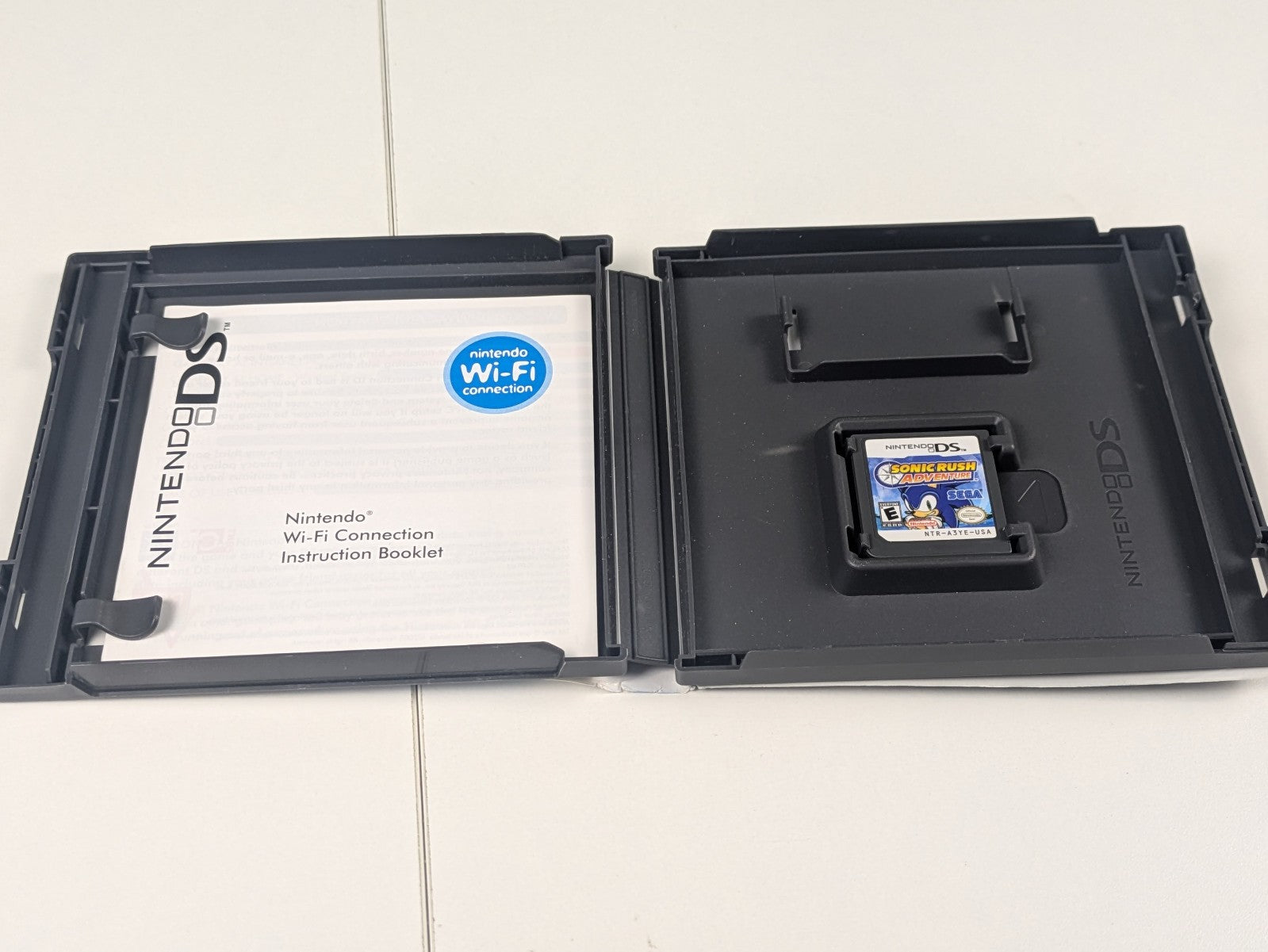 Sonic Rush Adventure (Nintendo DS, 2007) CIB