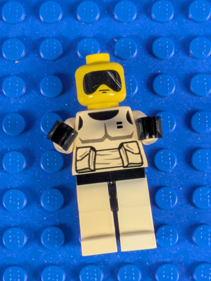 Lego Star Wars: Imperial Scout Trooper - Yellow Head sw0005 Sets 7128, 7139