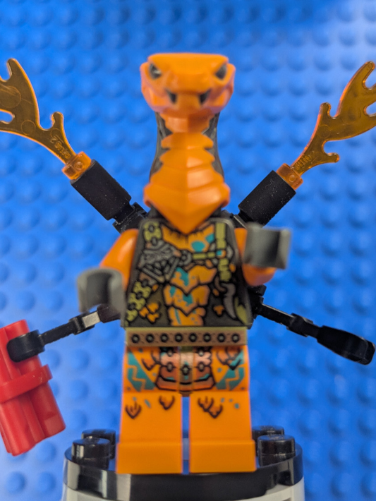 Lego NINJAGO: Core: Cobra Mechanic - Harness Torso njo0738 Set 71776