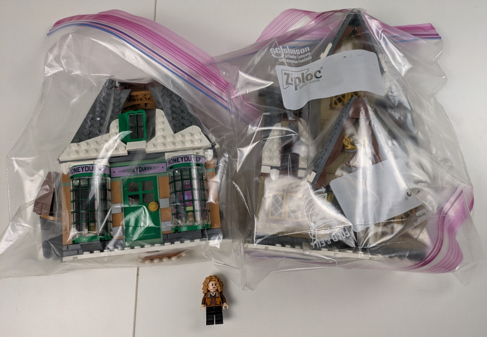 Lego Harry Potter: Hogsmeade Village Visit Set 76388 - Incomplete Set