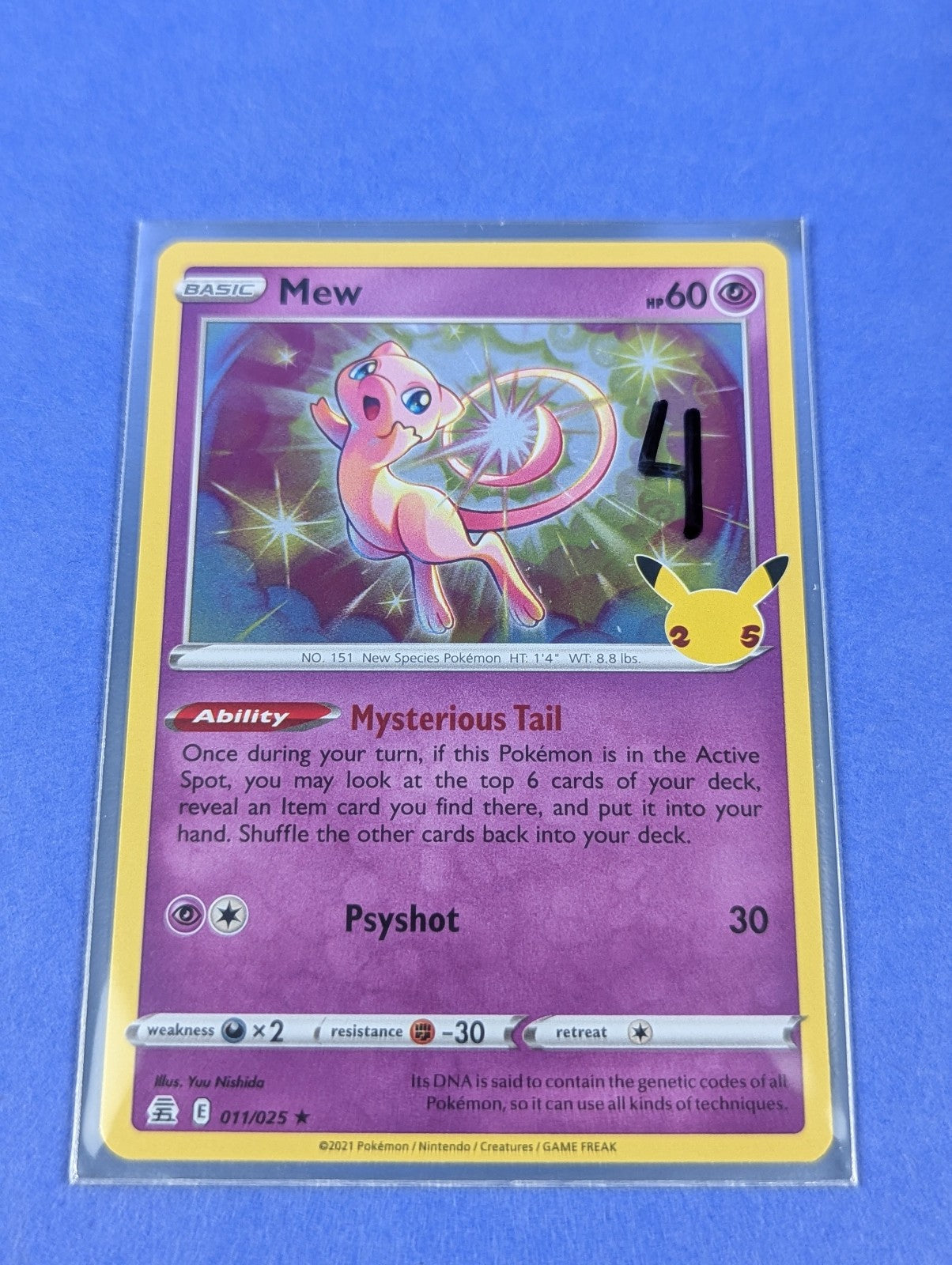 Mew - 011/025 - Holo Rare Celebrations - Pokemon Card - LP
