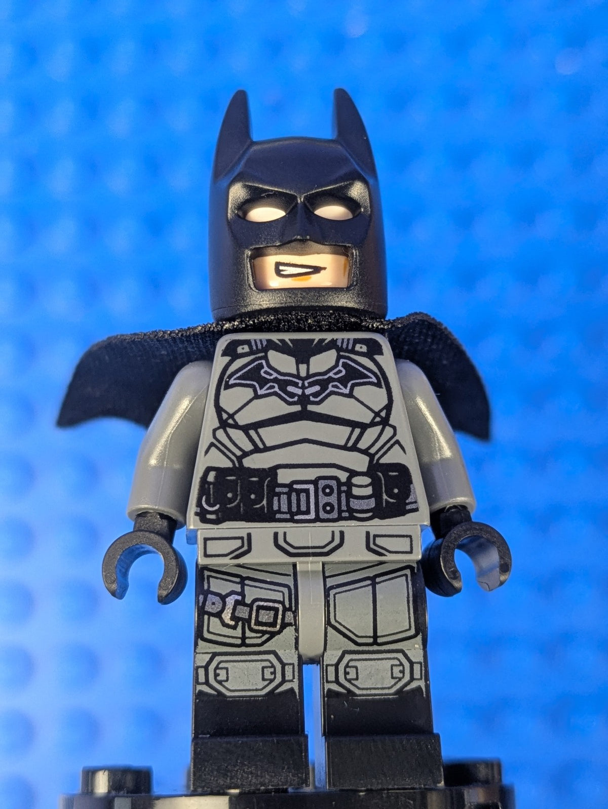Lego Super Heroes: Batman - Dark Bluish Gray Suit sh0786 Set 76183