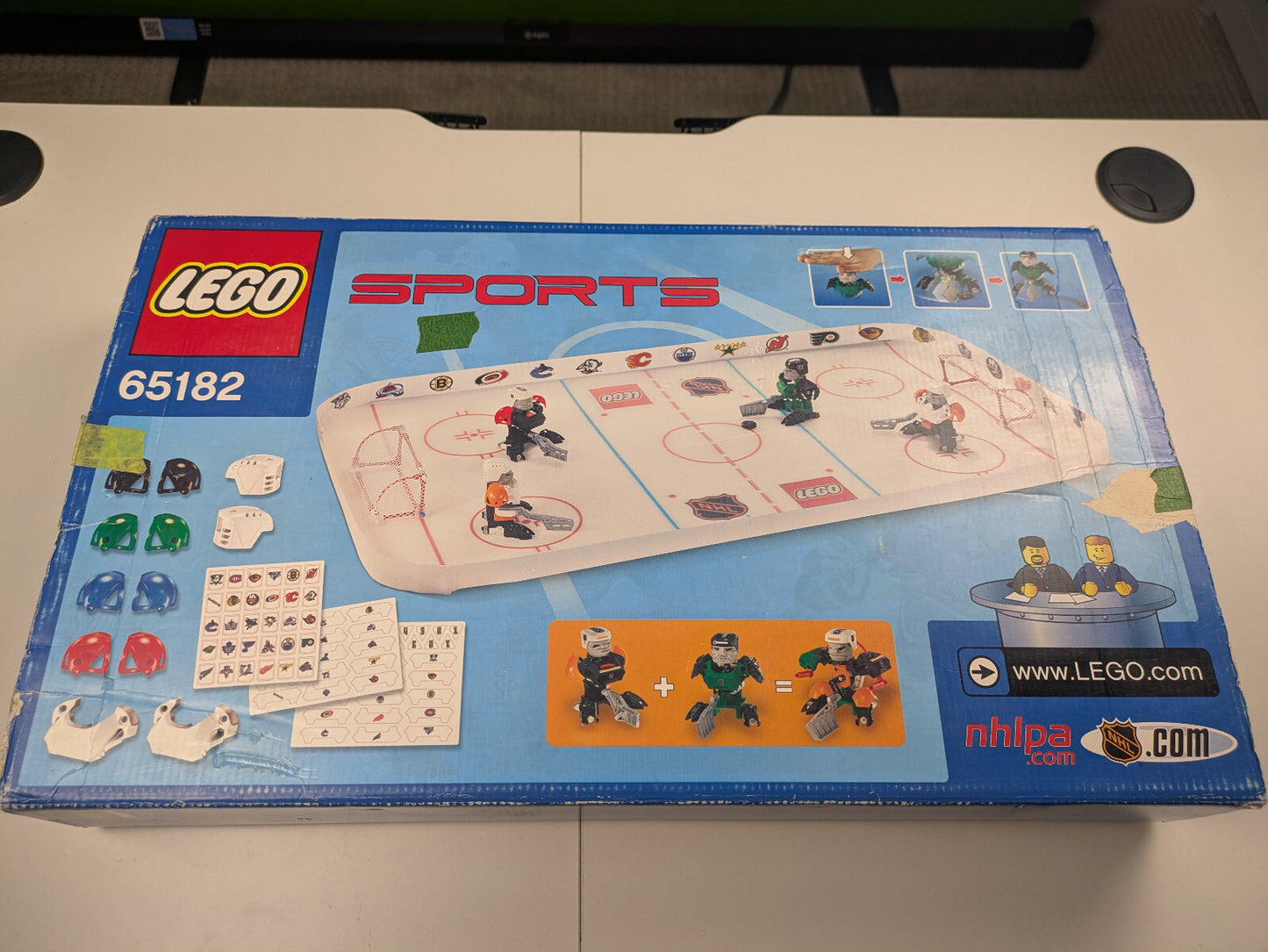 Lego Sports: Hockey: Slammer Stadium Set 65182 - Complete Set
