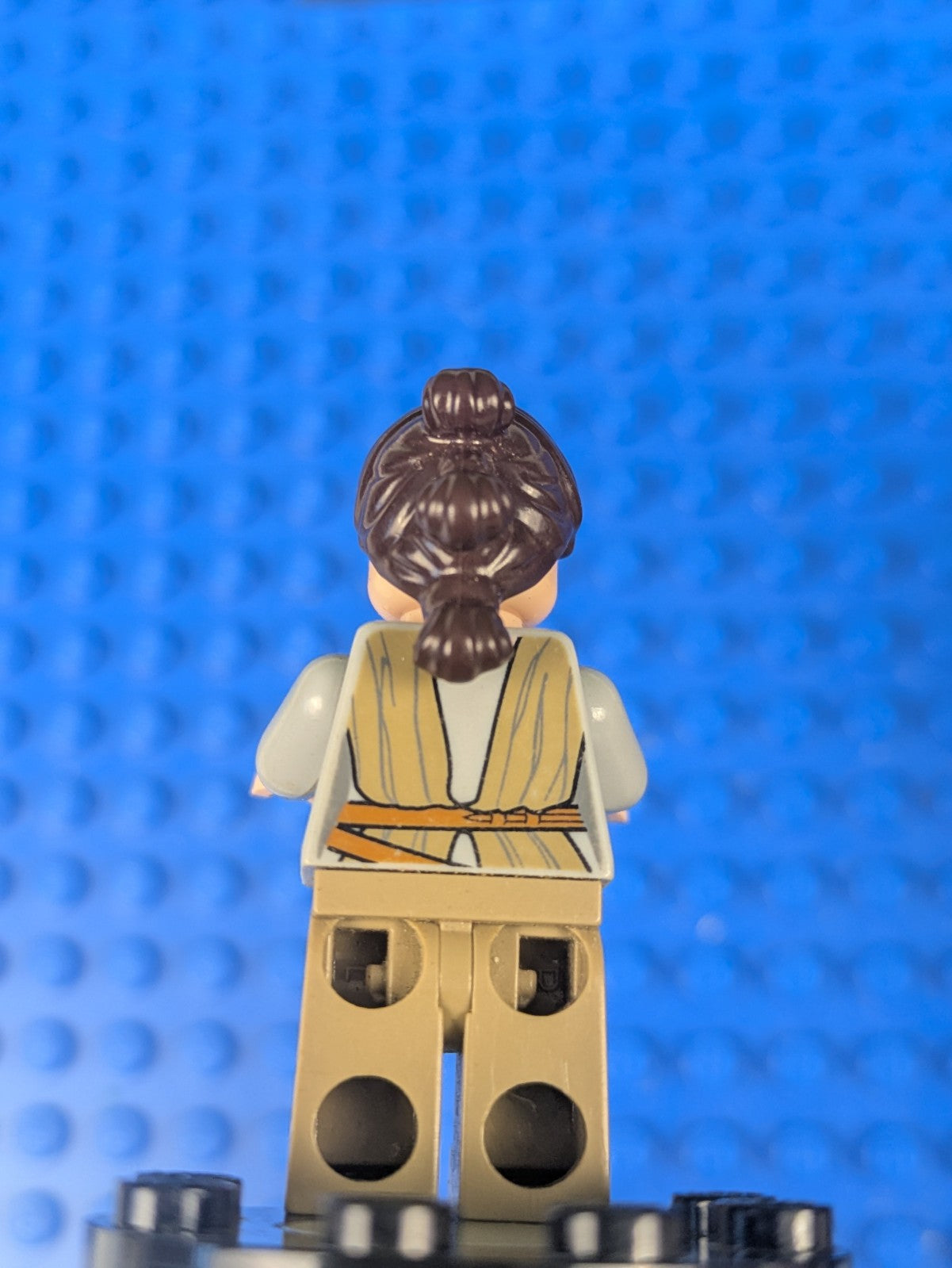 Lego Star Wars: Episode 7: Rey - Dark Tan Tied Robe sw0677 Sets 75105, 75236