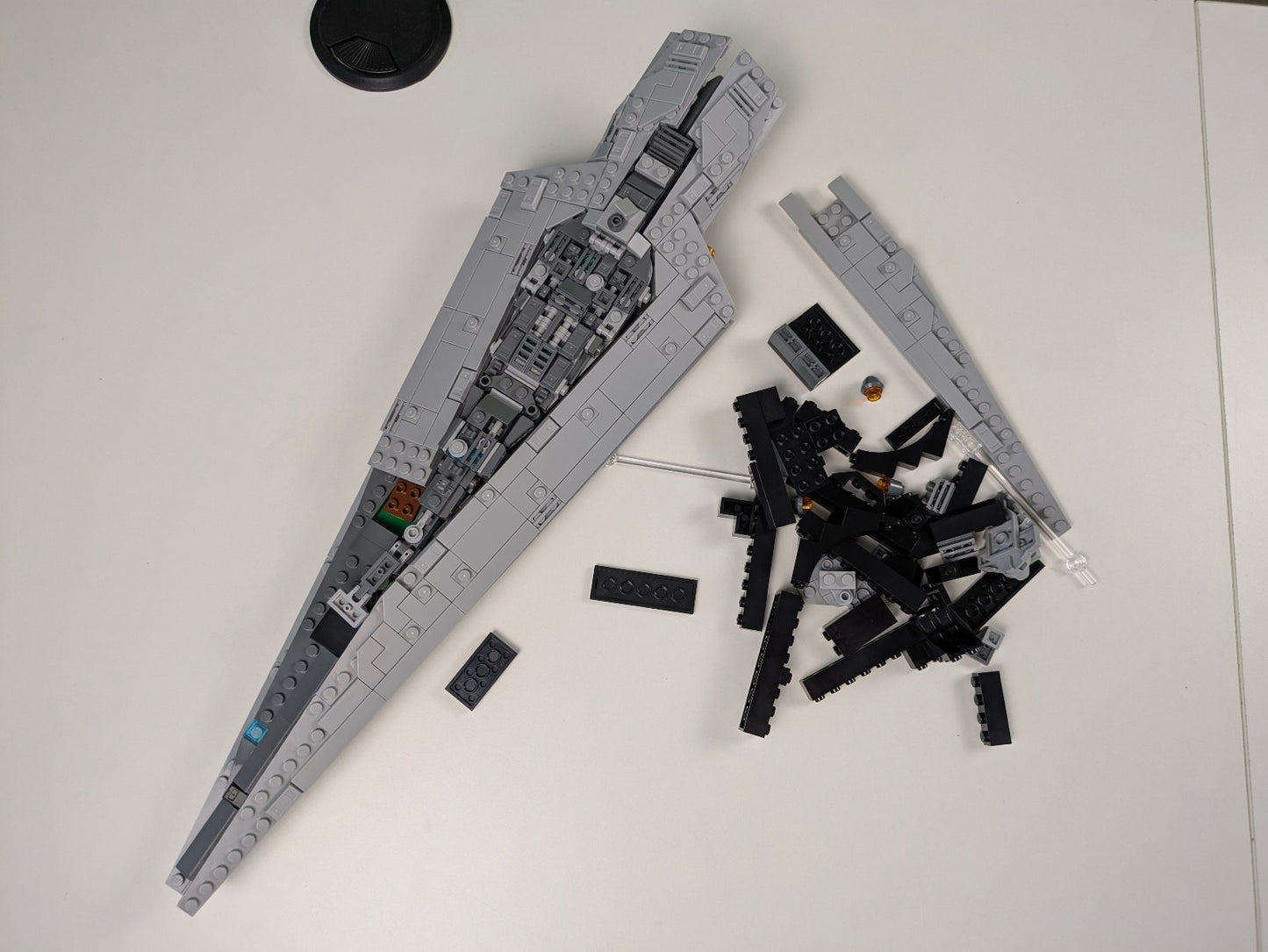 Lego Star Wars: Executor Super Star Destroyer Set 75356 - Complete Set