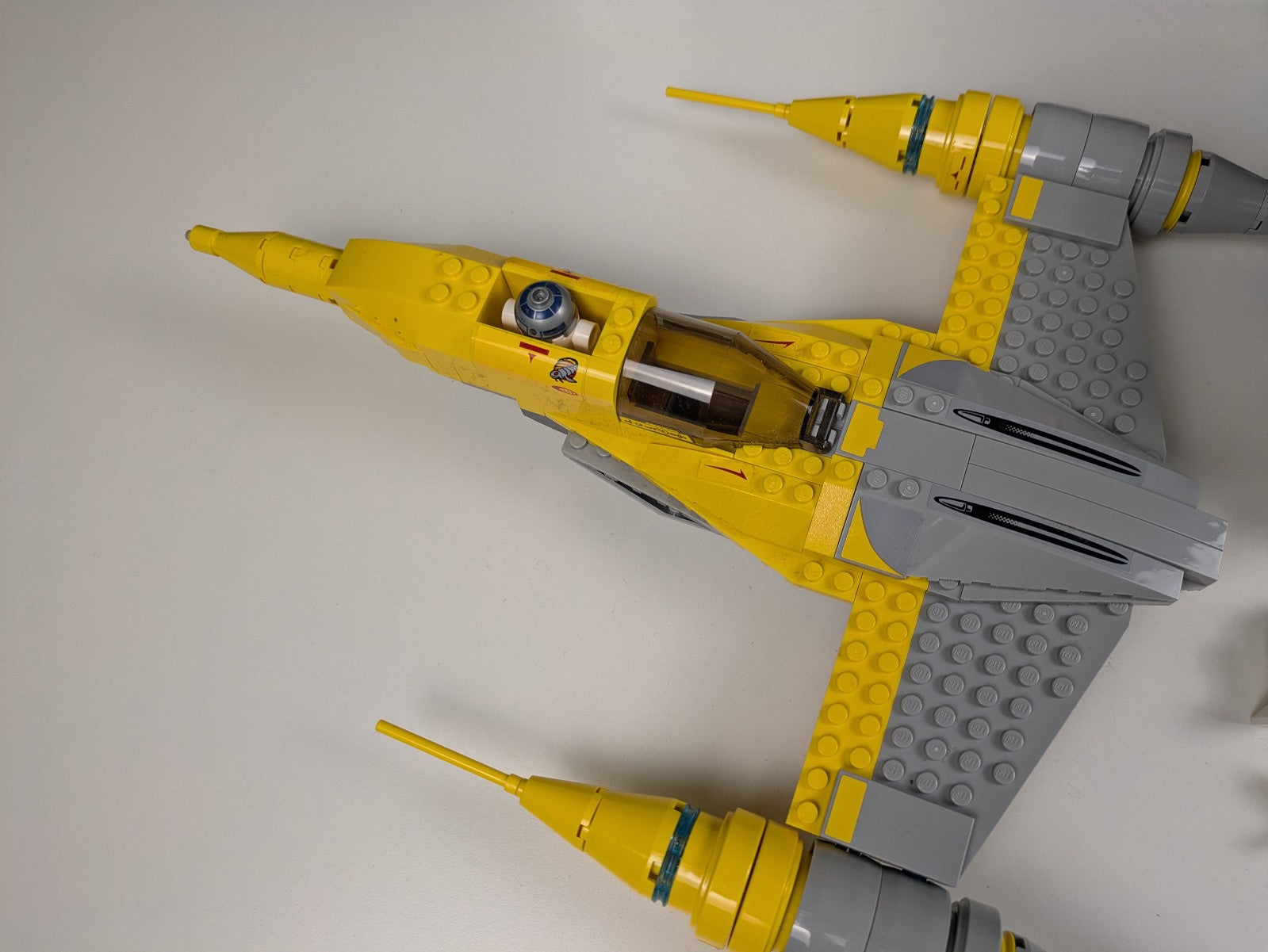 Lego Star Wars: Episode 1: Naboo Starfighter Set 75092 - Incomplete Set