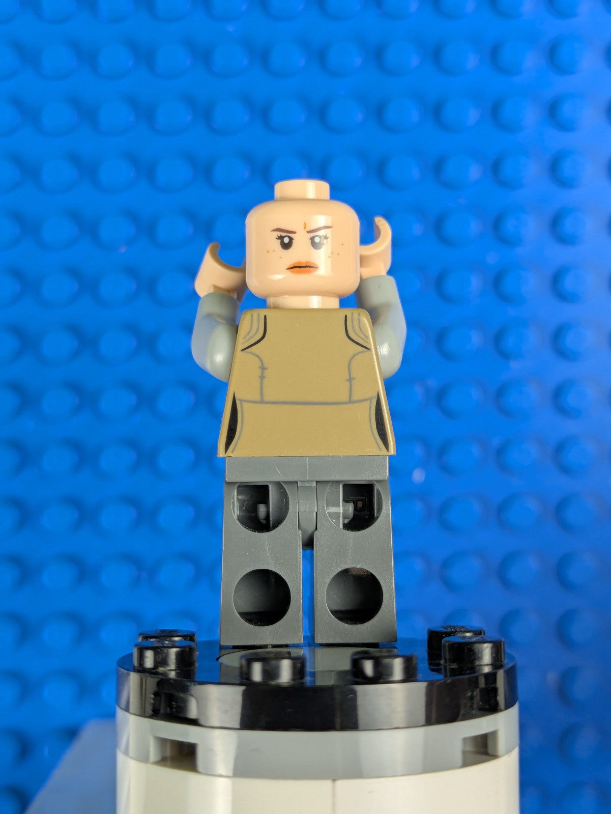 Lego Star Wars: Rey - Dark Tan Jacket sw0888 Set 75200