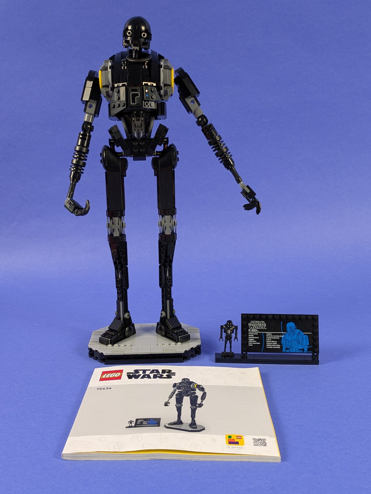 Lego Star Wars: Sculptures: K-2SO Set 75434 Complete Set