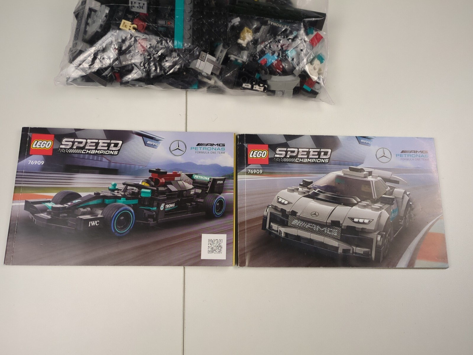 Lego SPEED CHAMPIONS Mercedes-AMG F1 W12 E Performance  Mercedes-AMG Project One