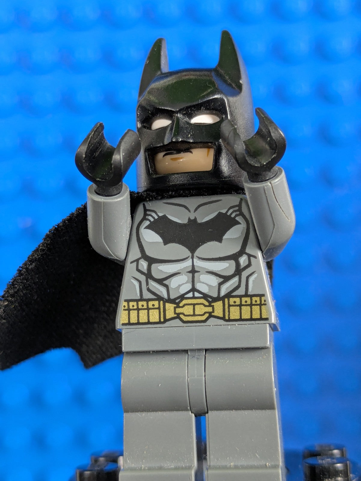 Lego Super Heroes: Batman - Dark Bluish Gray Suit sh0151 Set 76026