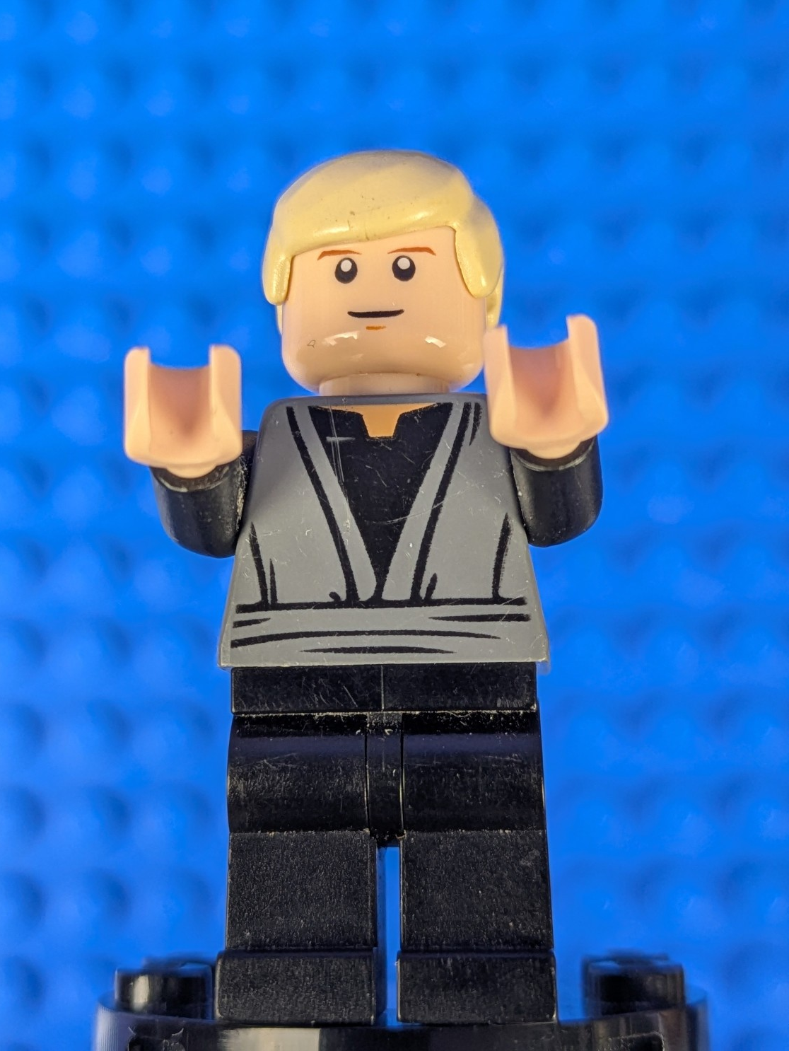 Lego Star Wars: Luke Skywalker (Dark Bluish Gray Jedi Robe) sw0395 Set 9496