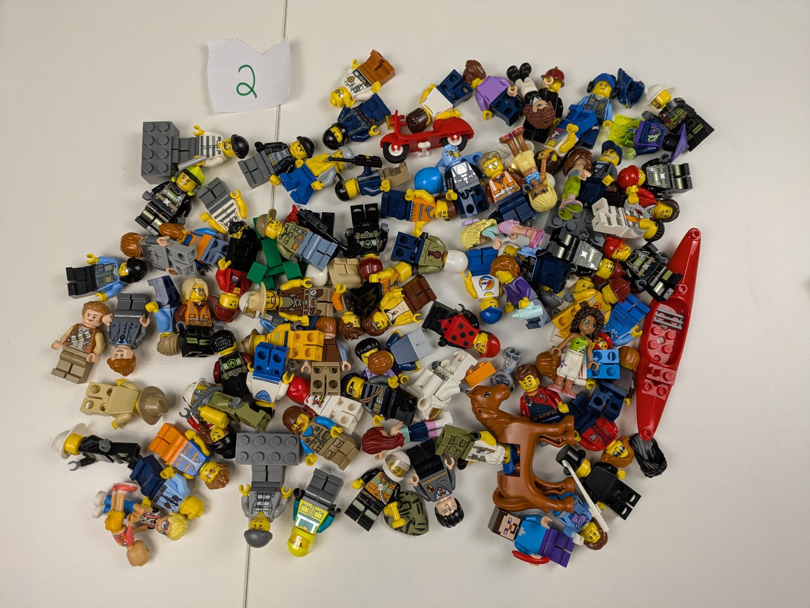 Lego Minifigures Bundle Set: Random Assorted LEGO Minifigures 90+ MINIFIGURES!