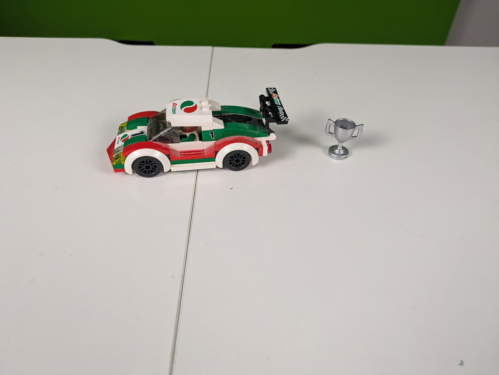 Lego Town: City: Race: Race Car Set 60053 - w/ Instructions
