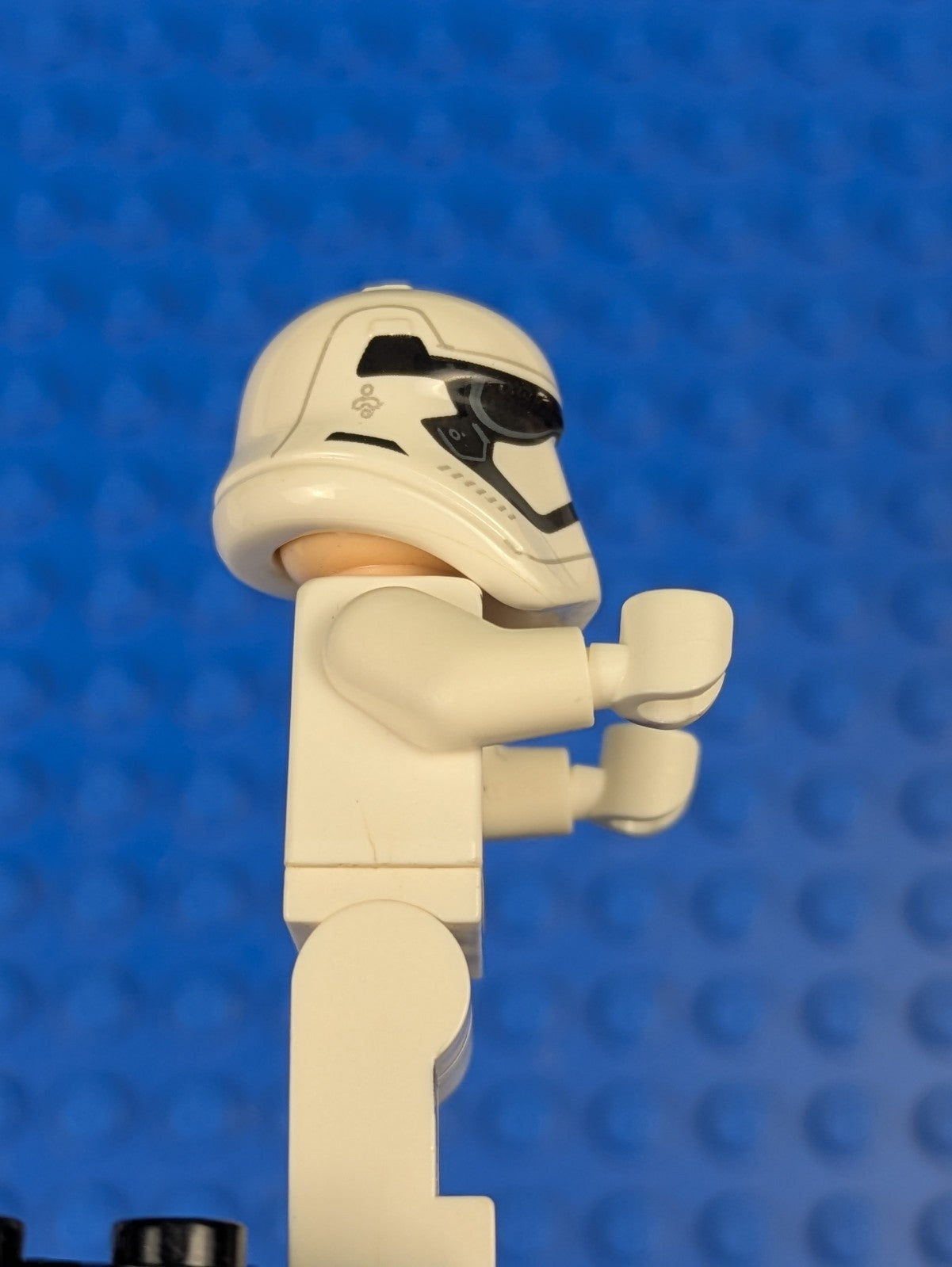 Lego Star Wars: First Order Stormtrooper - Rounded Mouth sw0667 Set 75103