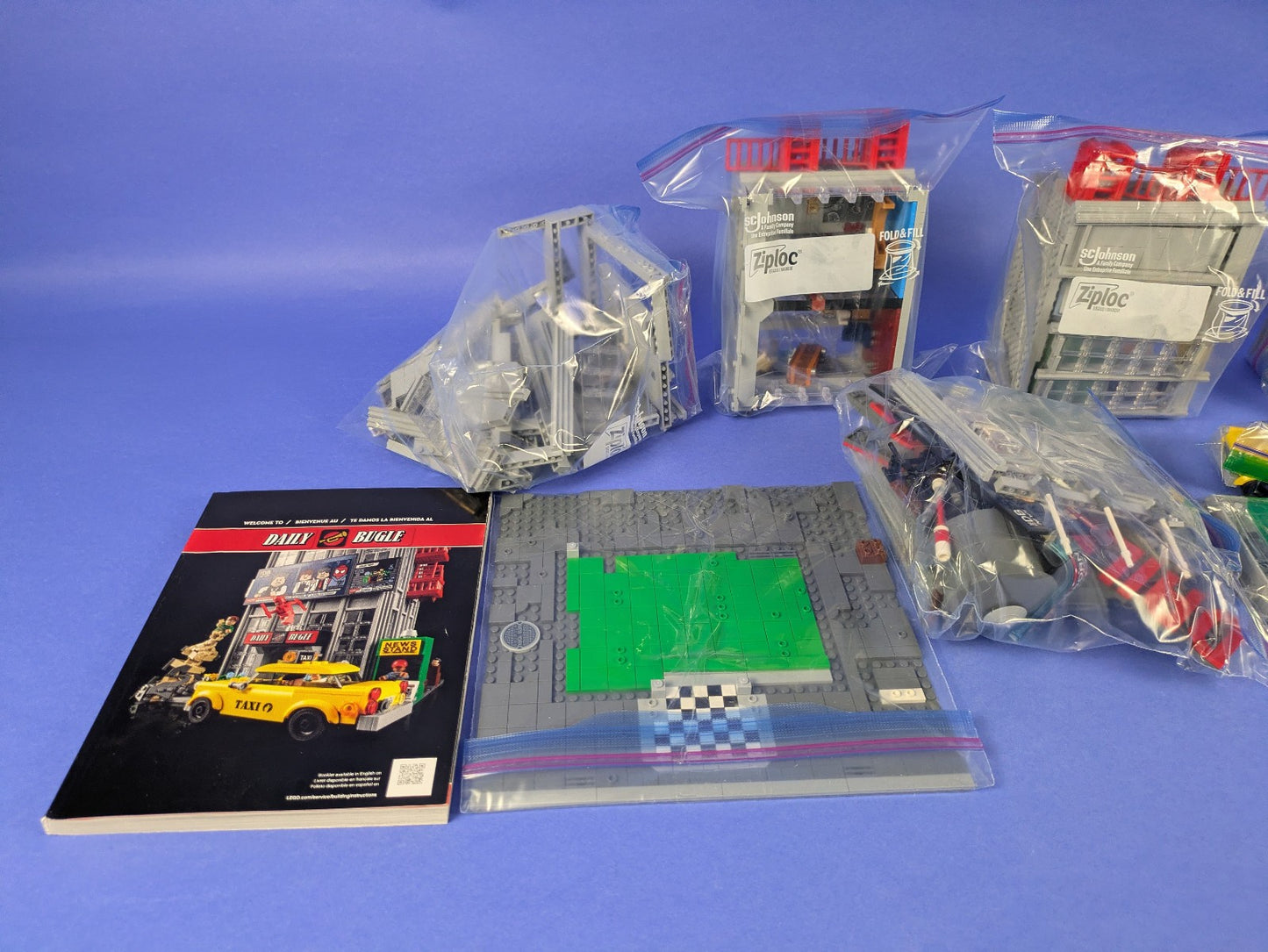 Lego Super Heroes: Spider-Man: Daily Bugle Set 76178 Incomplete Set