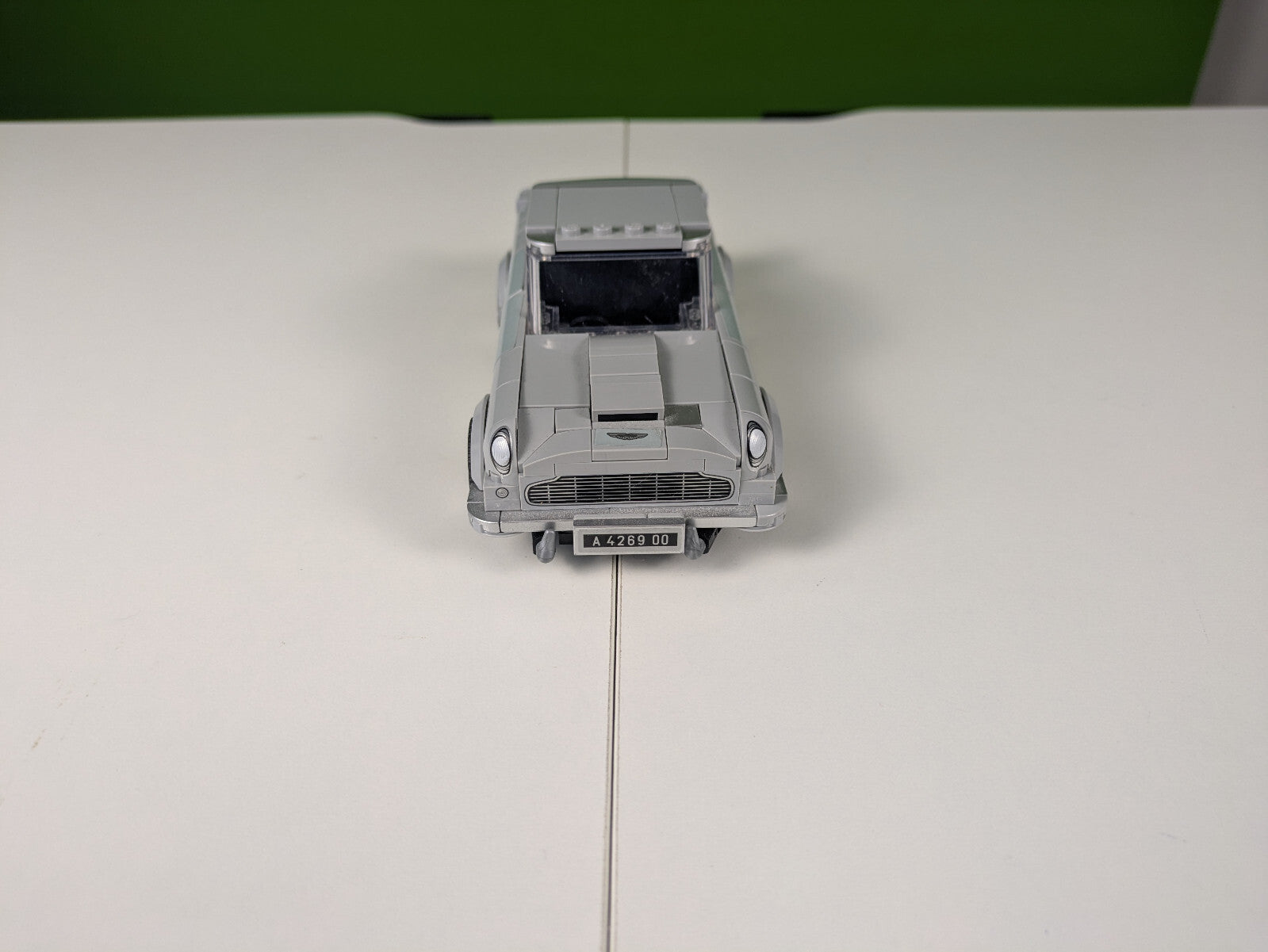 Lego SPEED CHAMPIONS: 007 Aston Martin DB5 Set 76911