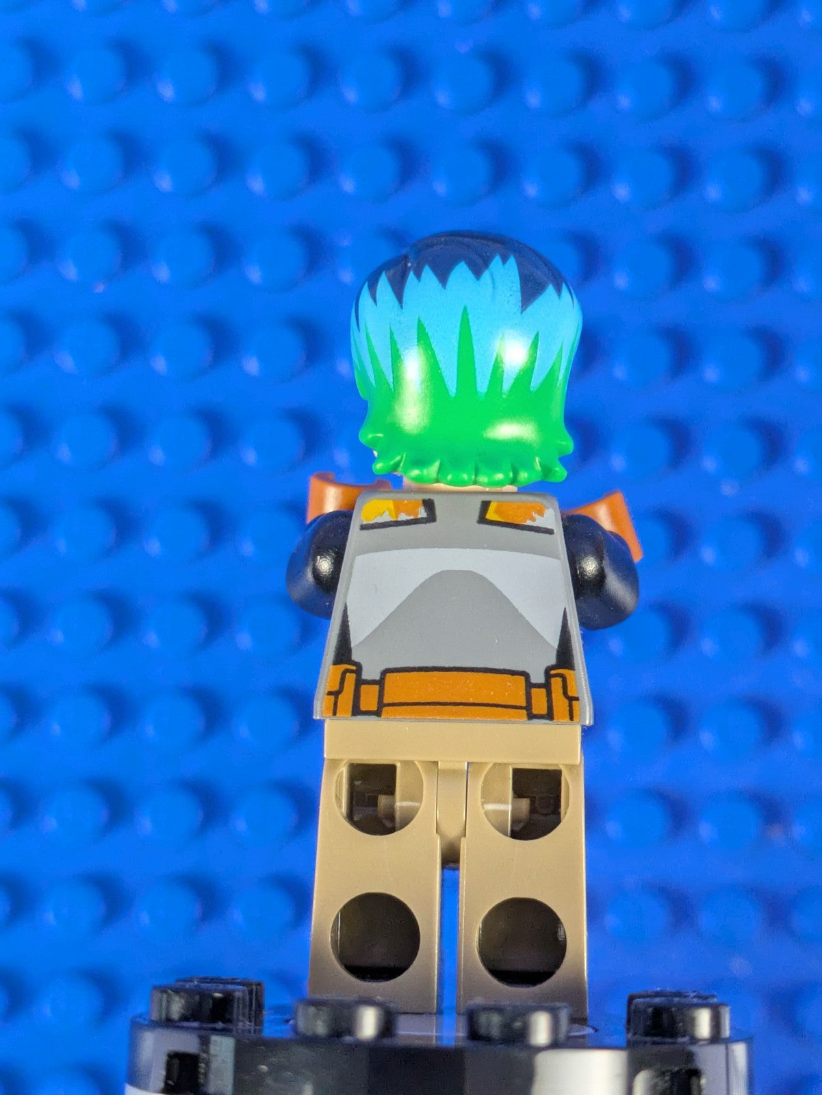 Lego Star Wars: Sabine Wren - Bright Green and Dark Blue Hair sw0742 Set 75150