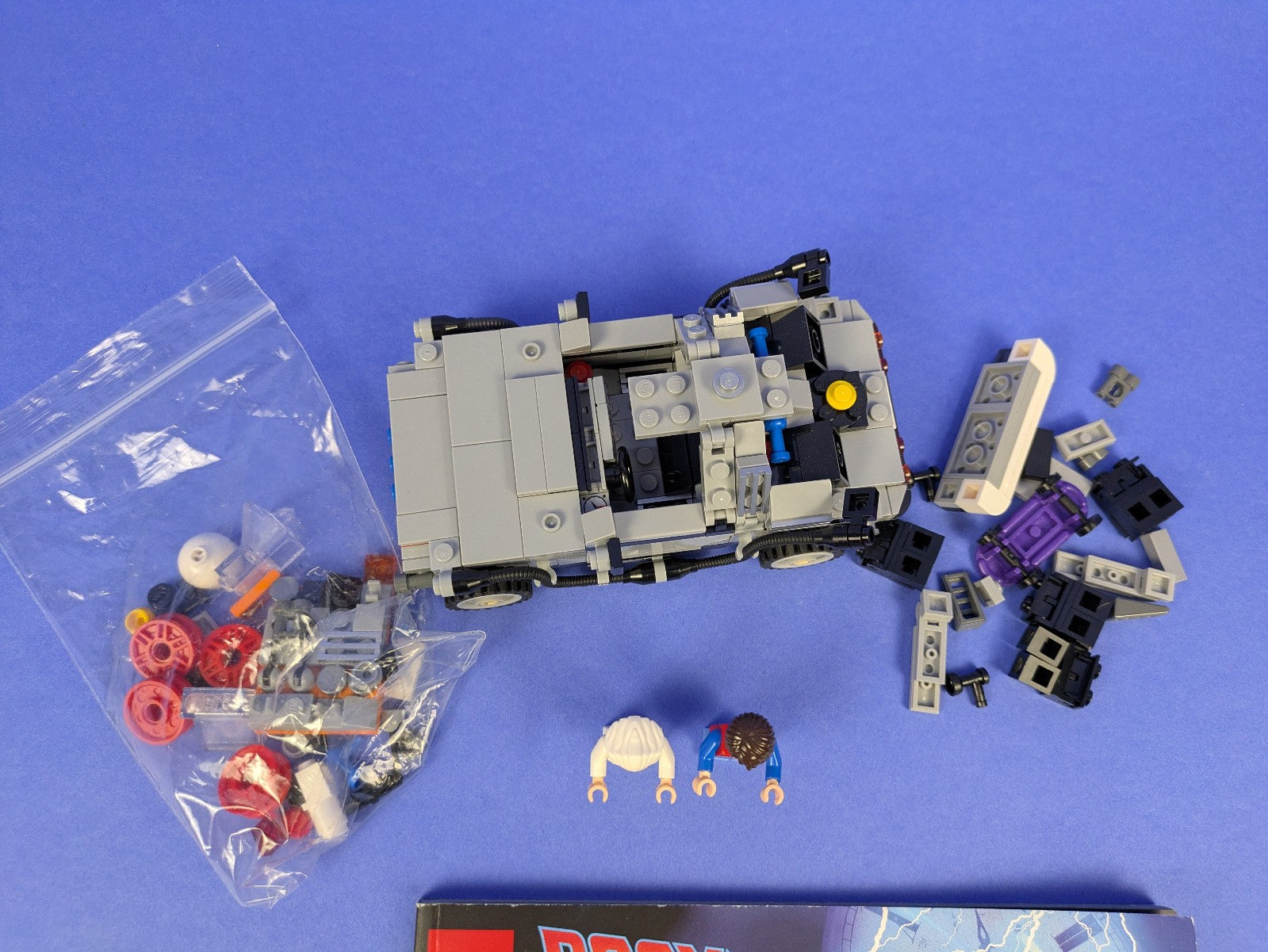 Lego LEGO Ideas (CUUSOO): The DeLorean Time Machine Set 21103 - Complete Set