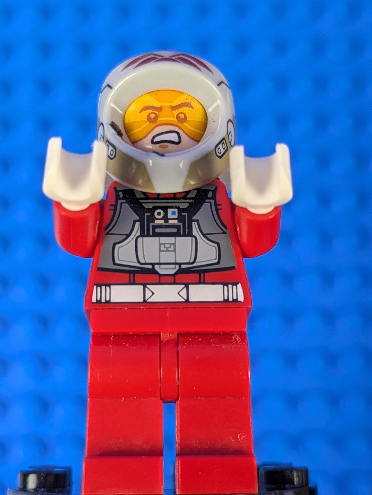 Lego Star Wars: Rebel Pilot A-wing (Open Helmet Red Jumpsuit) sw0757 Set 5004408