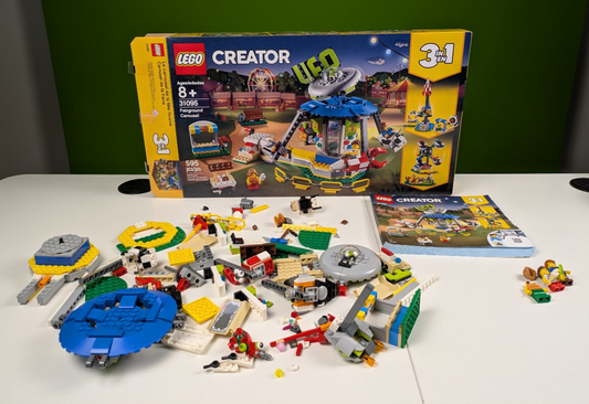 Lego Creator: Model: Recreation: Fairground Carousel Set 31095 - Incomplete Set