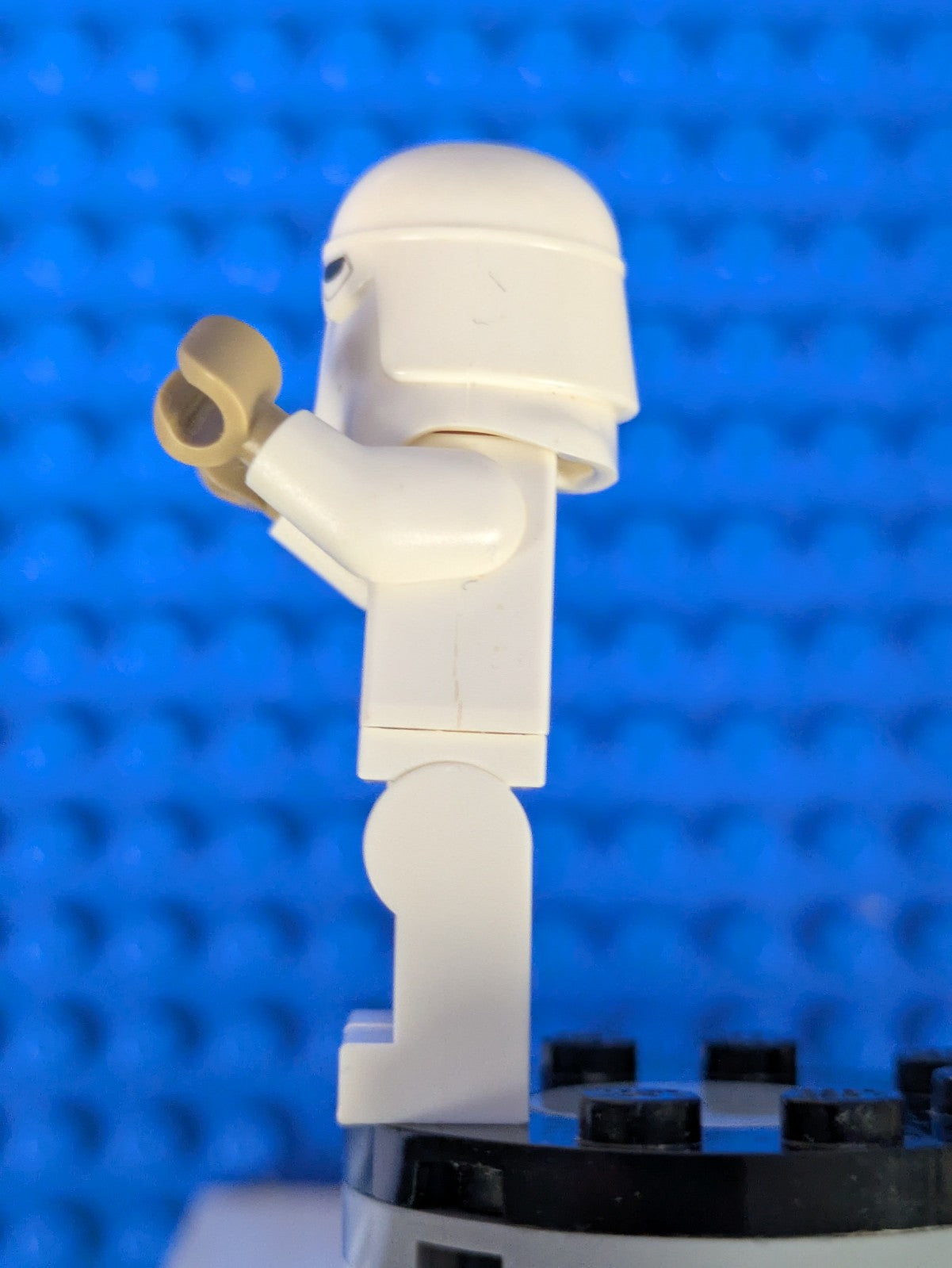 Lego Star Wars: Snowtrooper, Printed Legs, Dark Tan Hands sw1009 Set 75241