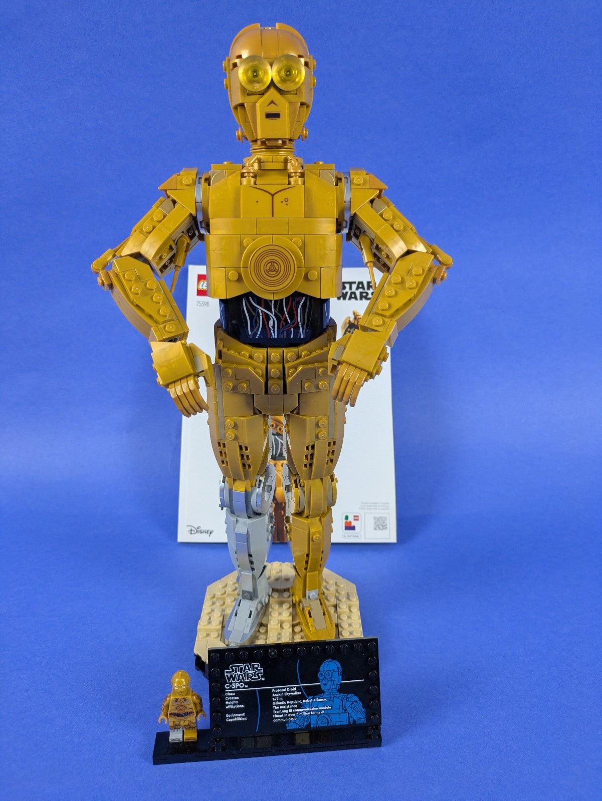 Lego Star Wars: Sculptures: C-3PO Set 75398 Complete Set