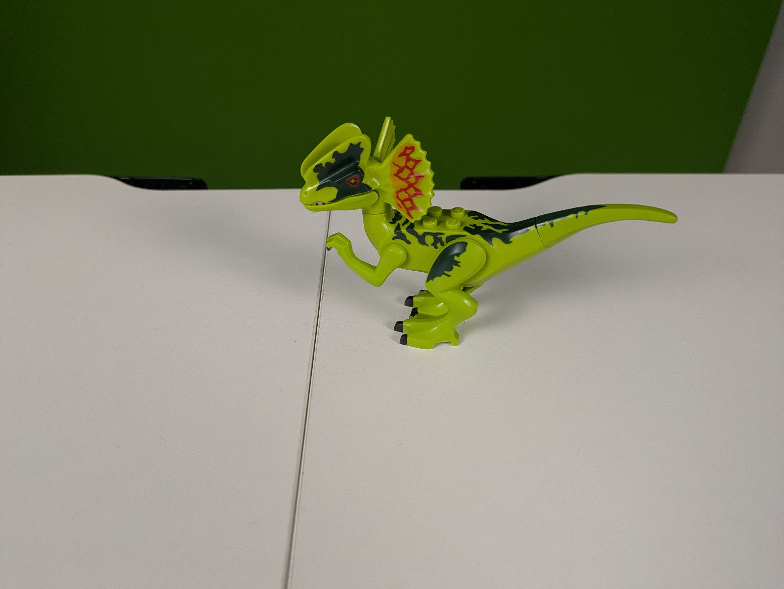 Lego Jurassic World: Dilophosaurus Ambush Set 75916