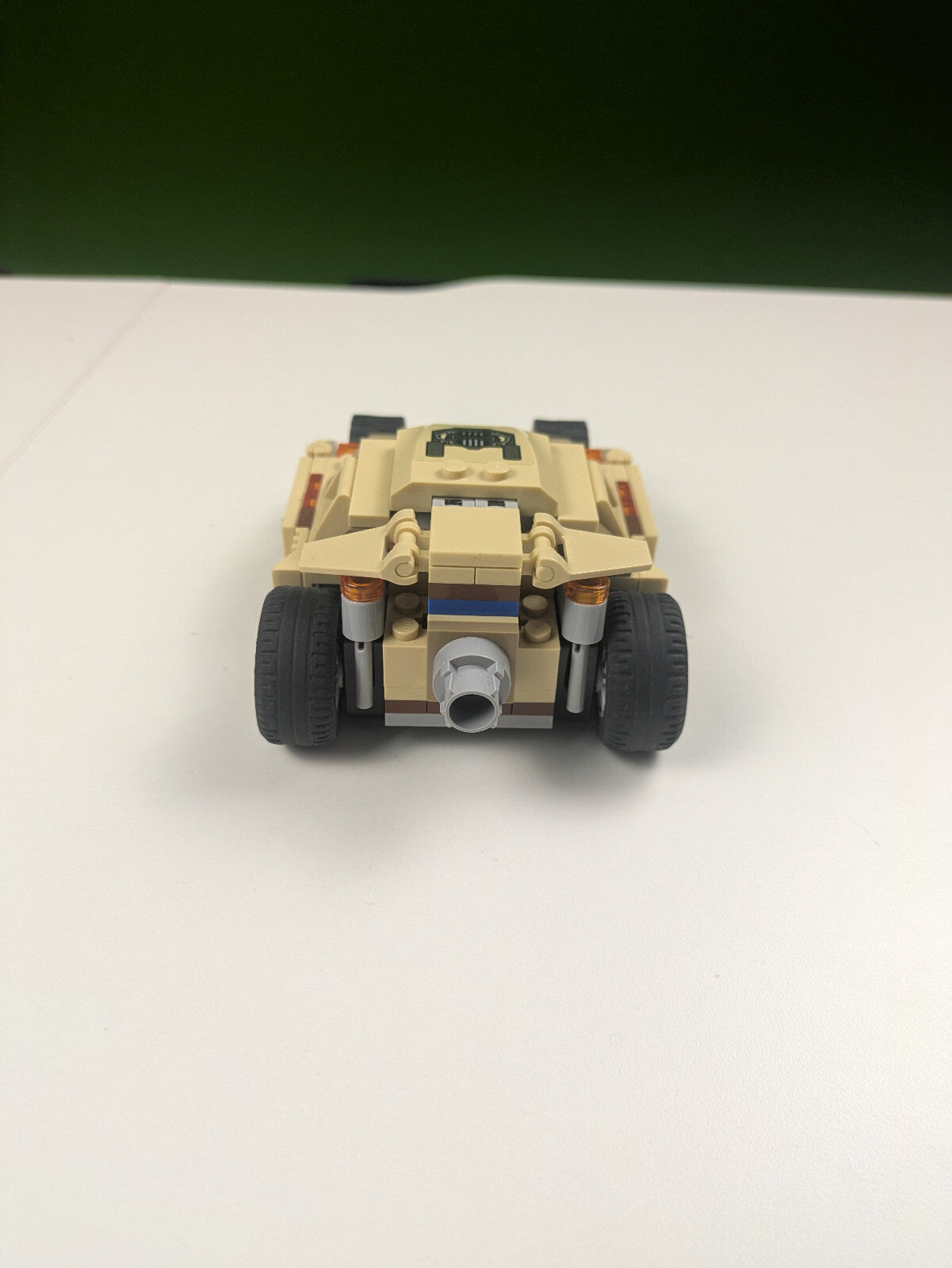 Lego Super Heroes: The Bat vs. Bane: Tumbler Chase Set 76001 - Incomplete