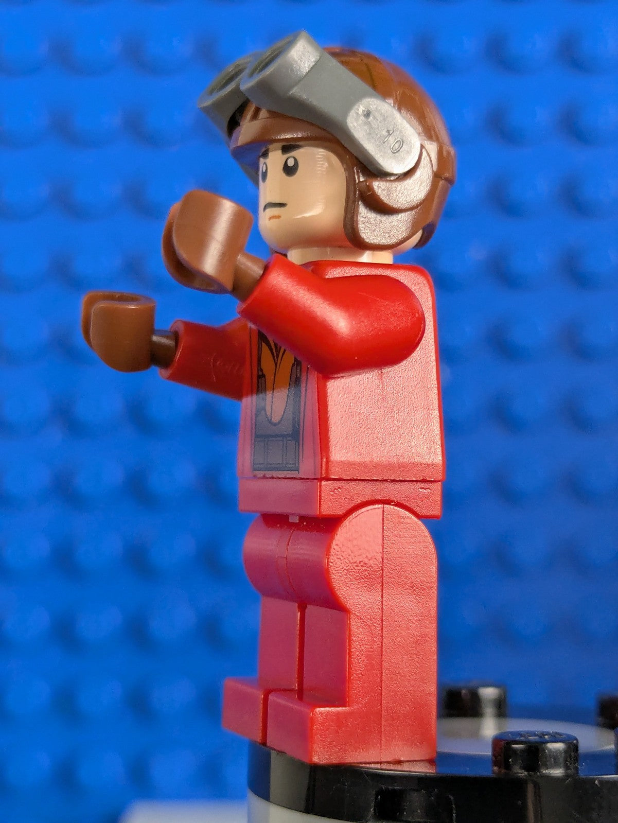 Lego Star Wars: Episode 1: Naboo Fighter Pilot - Red Jumpsuit sw0340 Set 7877