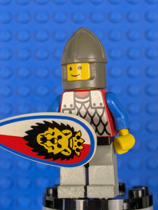 Lego Castle: Royal Knights: Scale Mail - Red with Blue Arms cas158 Set 6078