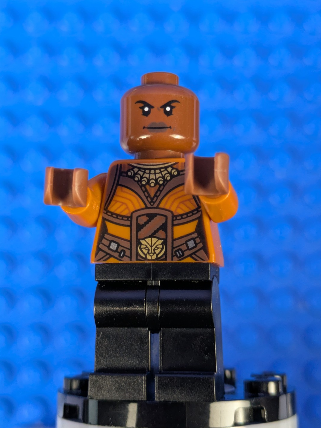 Lego Super Heroes: Black Panther: Okoye - Dark Orange Top sh0476 Set 76099