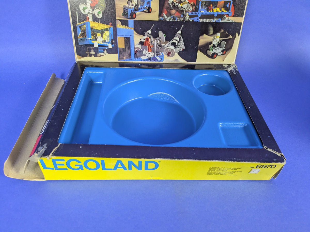 Lego Space: Classic Space: Beta-1 Command Base 6970 & Mobile Rocket Launcher 897
