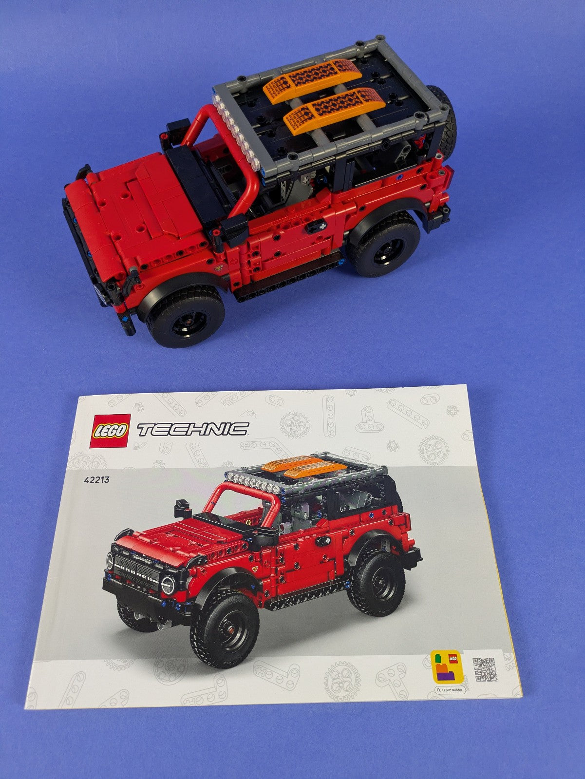 Lego Technic: Model: Off-Road: Ford Bronco SUV Set 42213 Complete Set