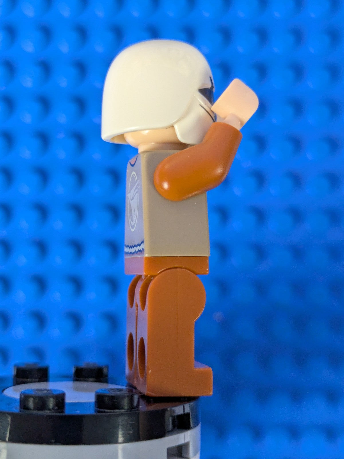 Lego Star Wars: Ezra Bridger - Dark Tan Vest, Helmet sw0574a Set 75048