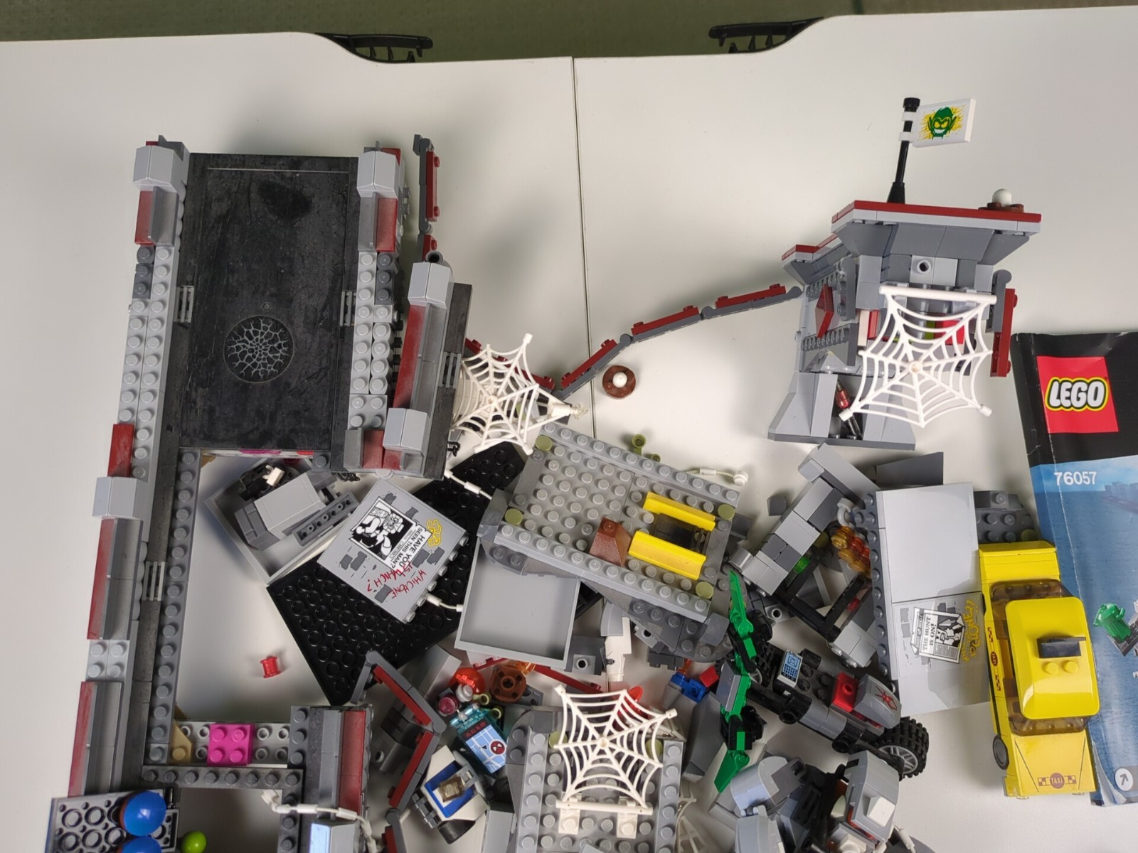 Lego Super Heroes: Spider-Man: Web Warriors Ultimate Bridge Battle Set 76057