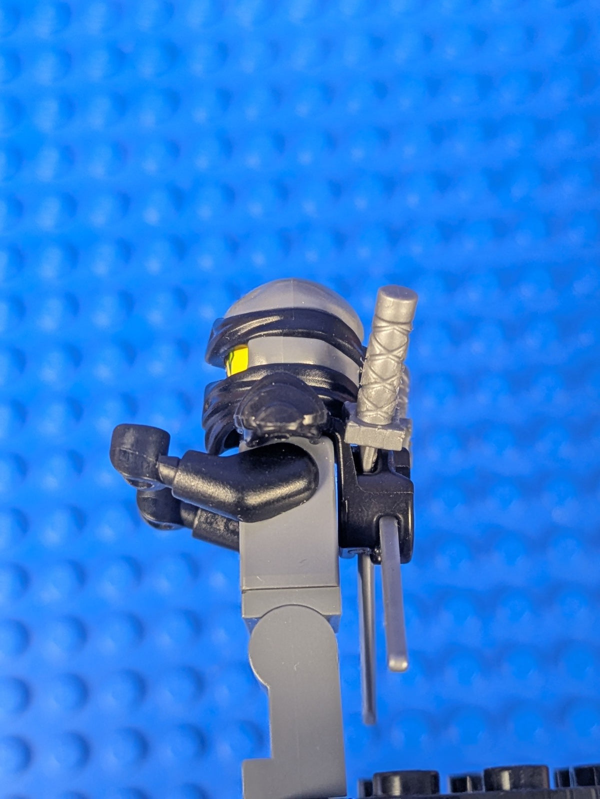 Lego NINJAGO: The Hands of Time: Cole - Black Armor njo0280 Set 70623