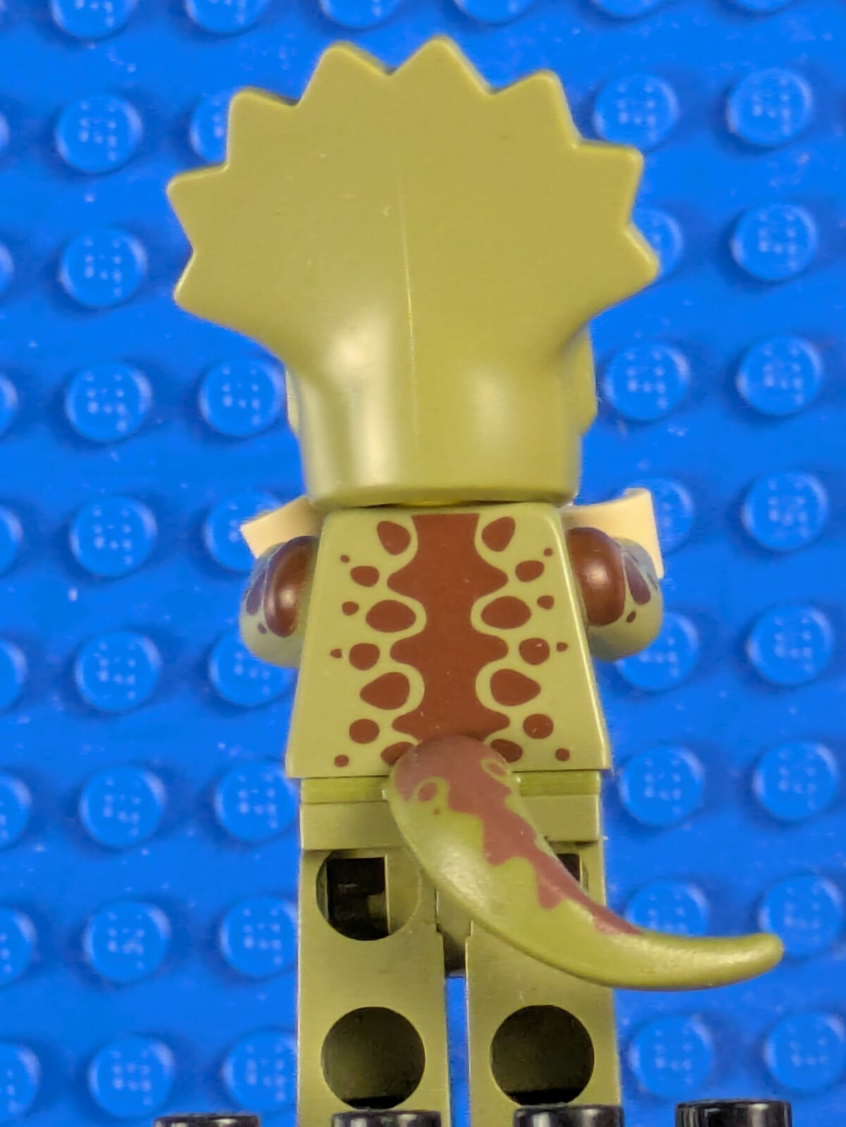 Lego Collectible Minifigures: Series 25: Triceratops Costume Fan col25-8 71045