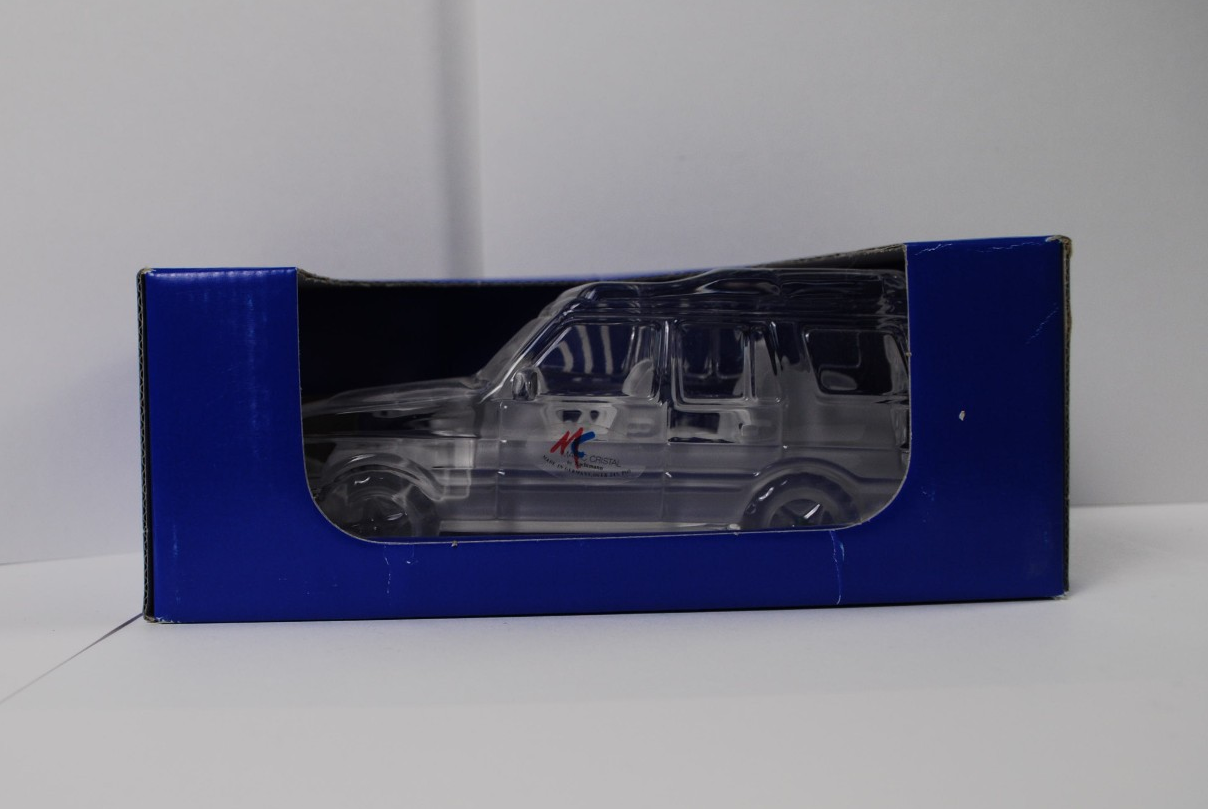 Hofbauer Magic Crystal Land Rover Discovery Amaris 8068 Glass Paperweight