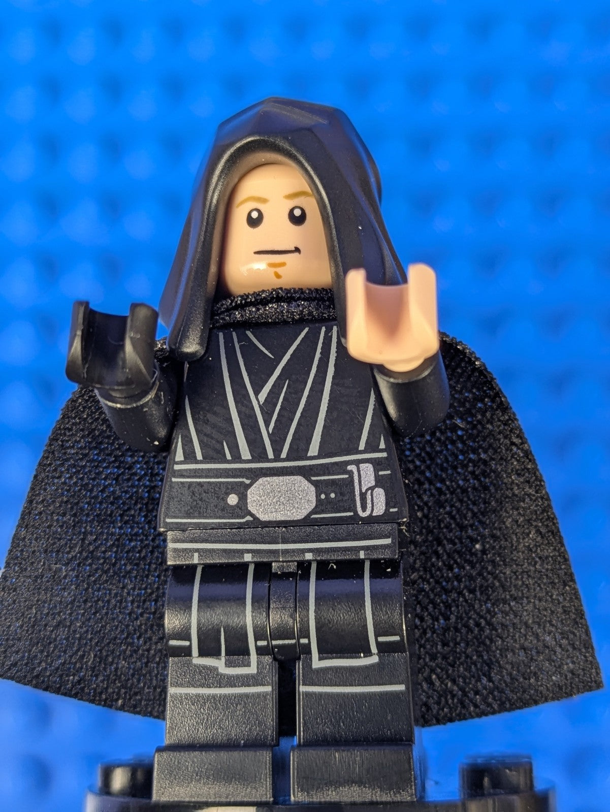 Lego Star Wars: Luke Skywalker (Black Hood and Cape) sw1191 Set 75324