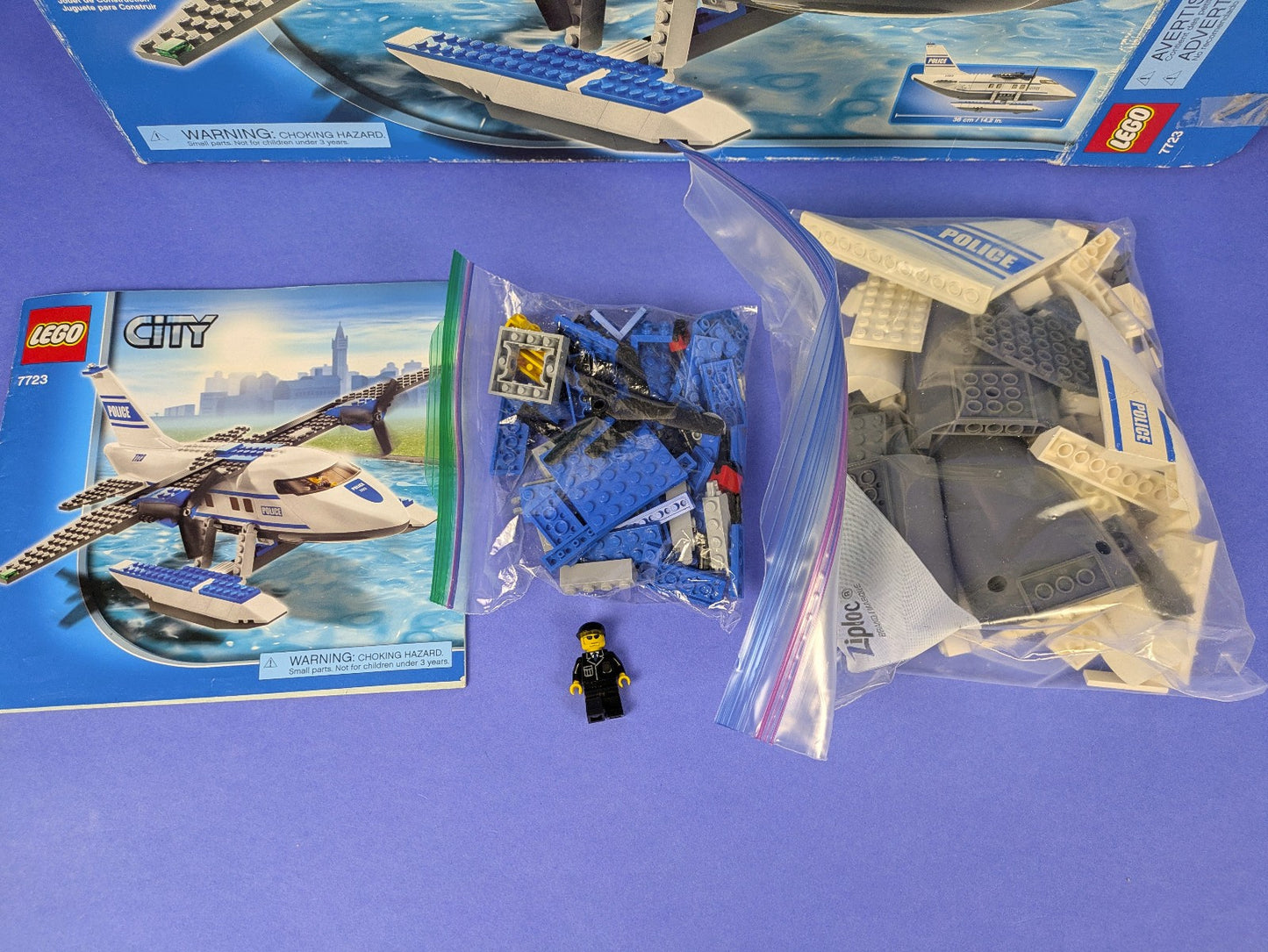 Lego Town: City: Police: Police Pontoon Plane 7723