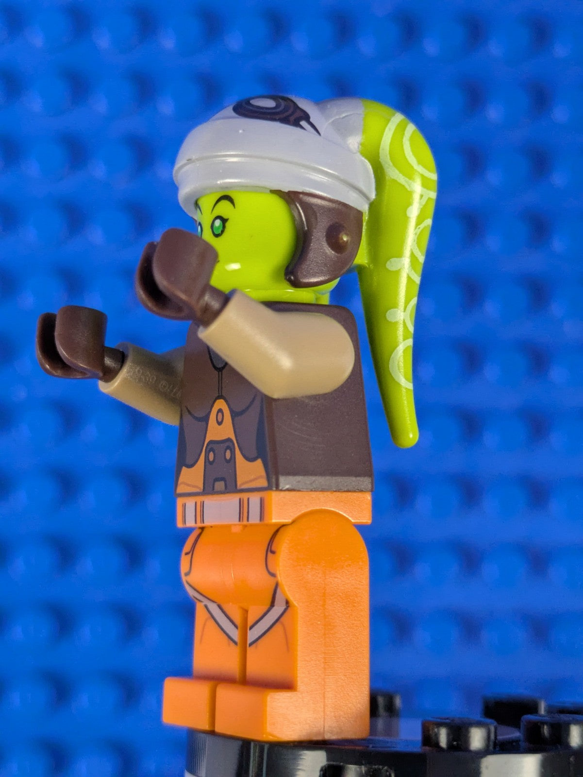 Lego Star Wars: Hera Syndulla - Dark Tan Arms sw0576 Sets 75053, 75127