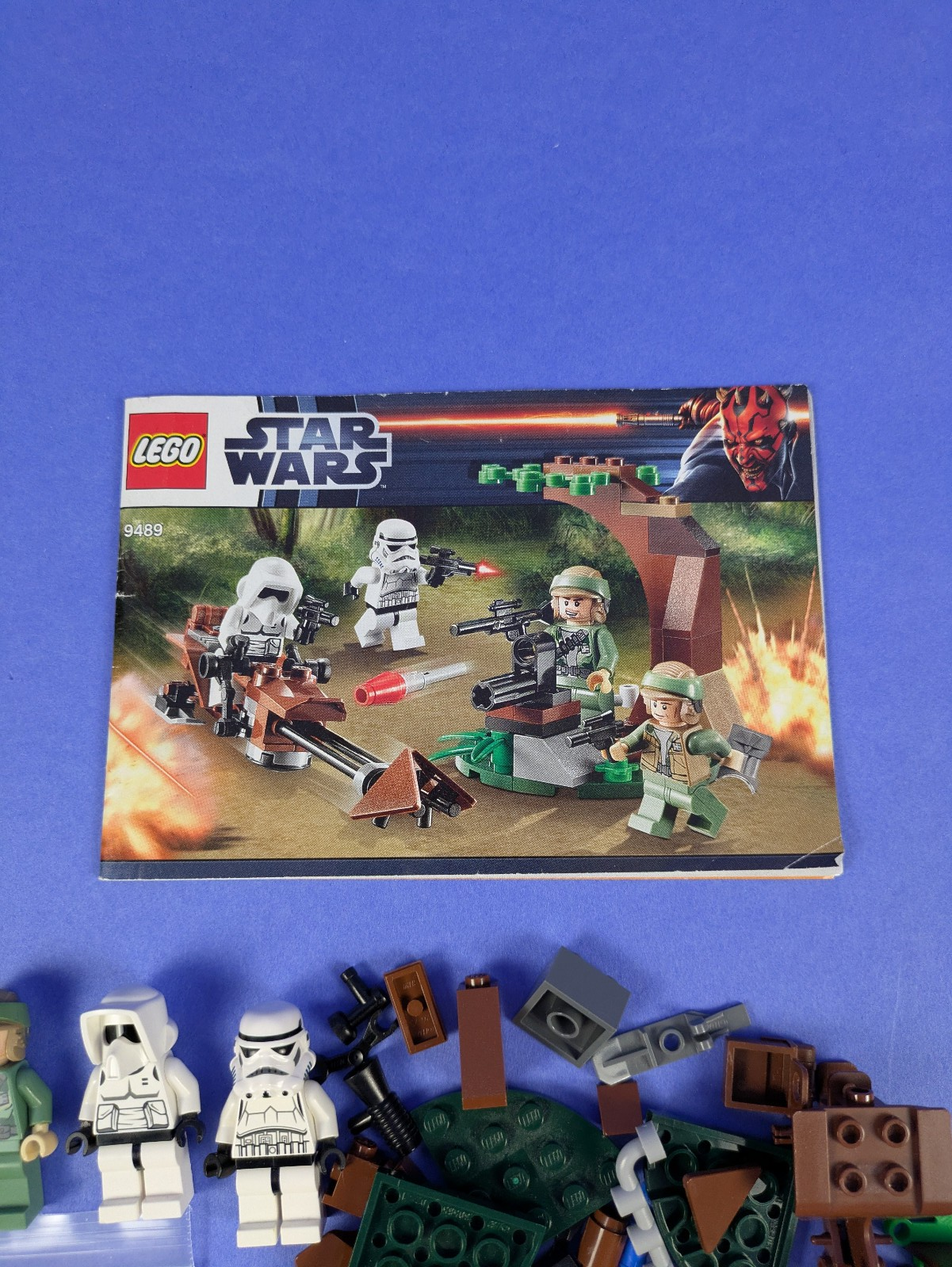 LEGO Star Wars Endor Rebel Trooper & Imperial Trooper Battle Pack 9489 Pre-Owned