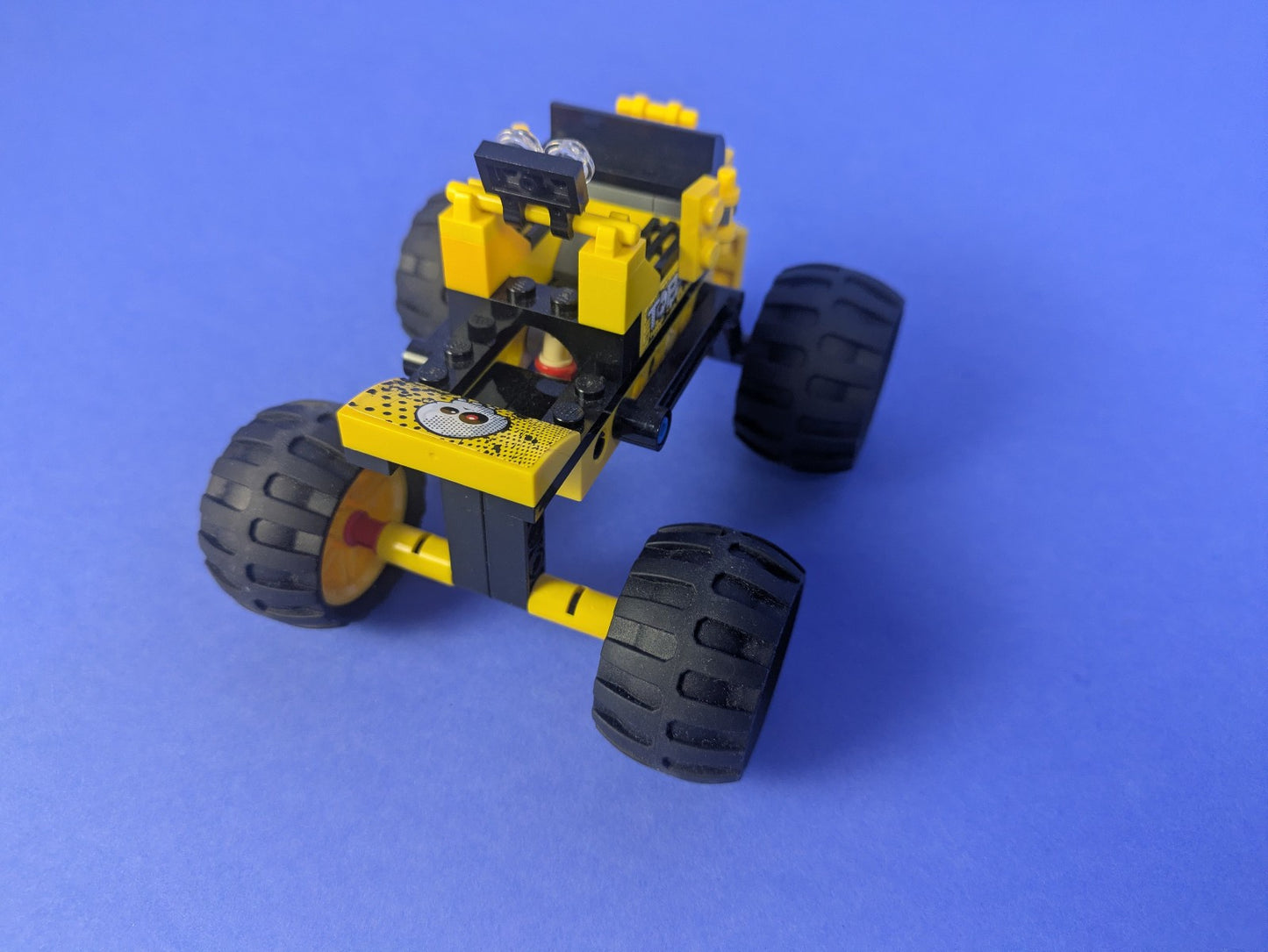 Lego Racers: Bone Cruncher Set 9093 - Incomplete Set