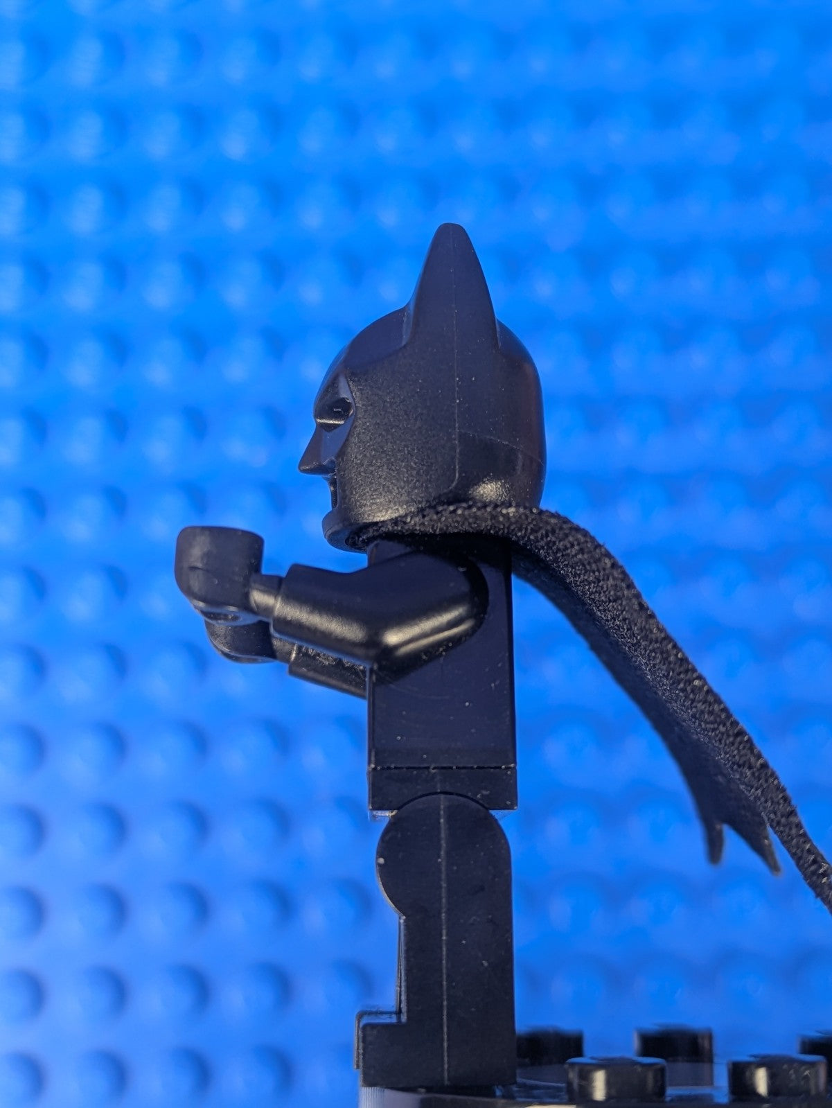 Lego Super Heroes: Batman - Black Suit with Yellow Belt sh0016b Set 77903