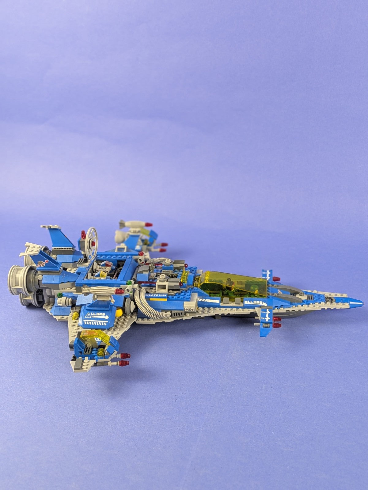 LEGO The LEGO Movie Benny's Spaceship, Spaceship, SPACESHIP! 70816 Pre-Owned