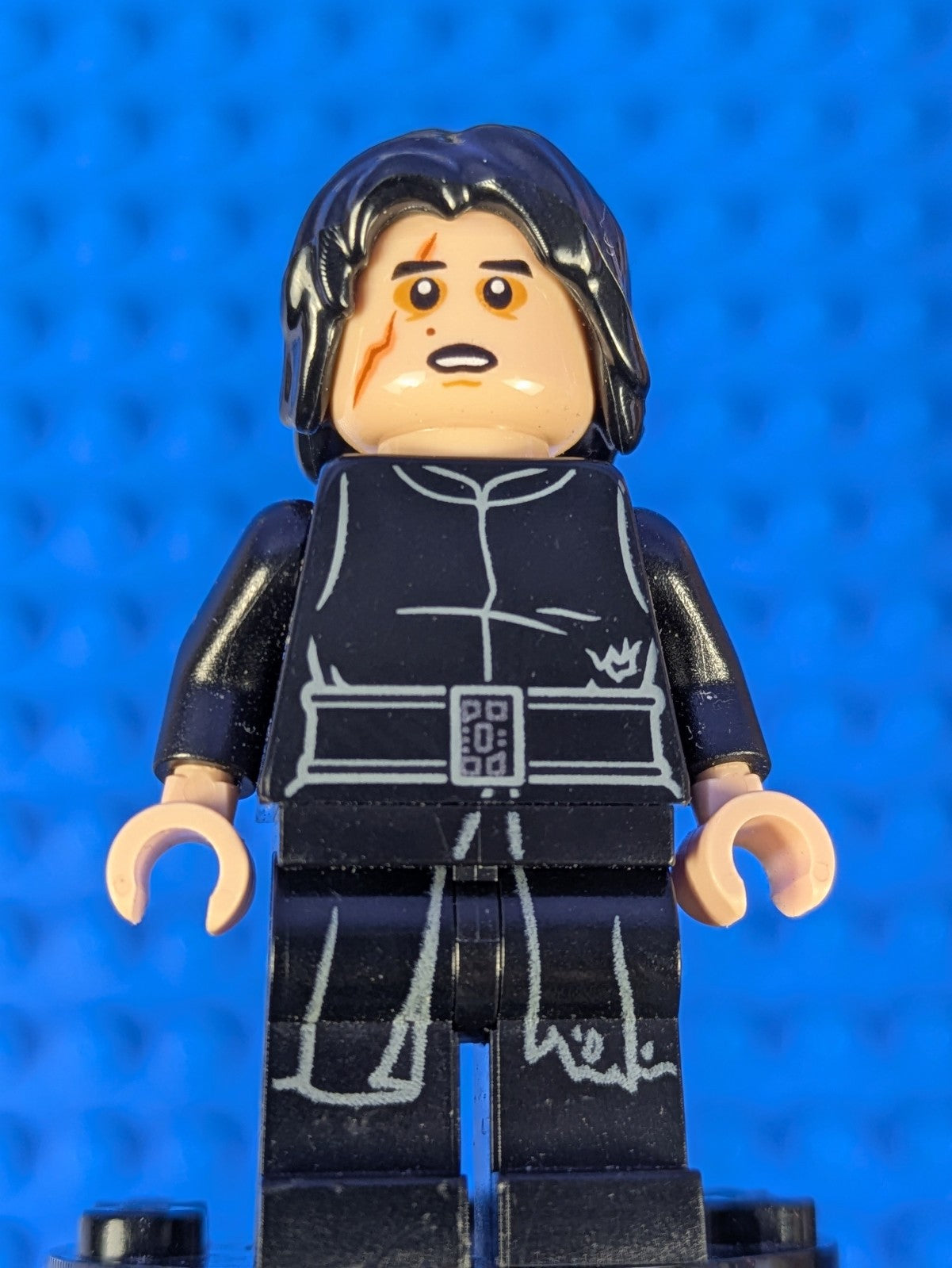 Lego Star Wars: Kylo Ren (Tattered Robe, Scar) sw1006 Set 75236